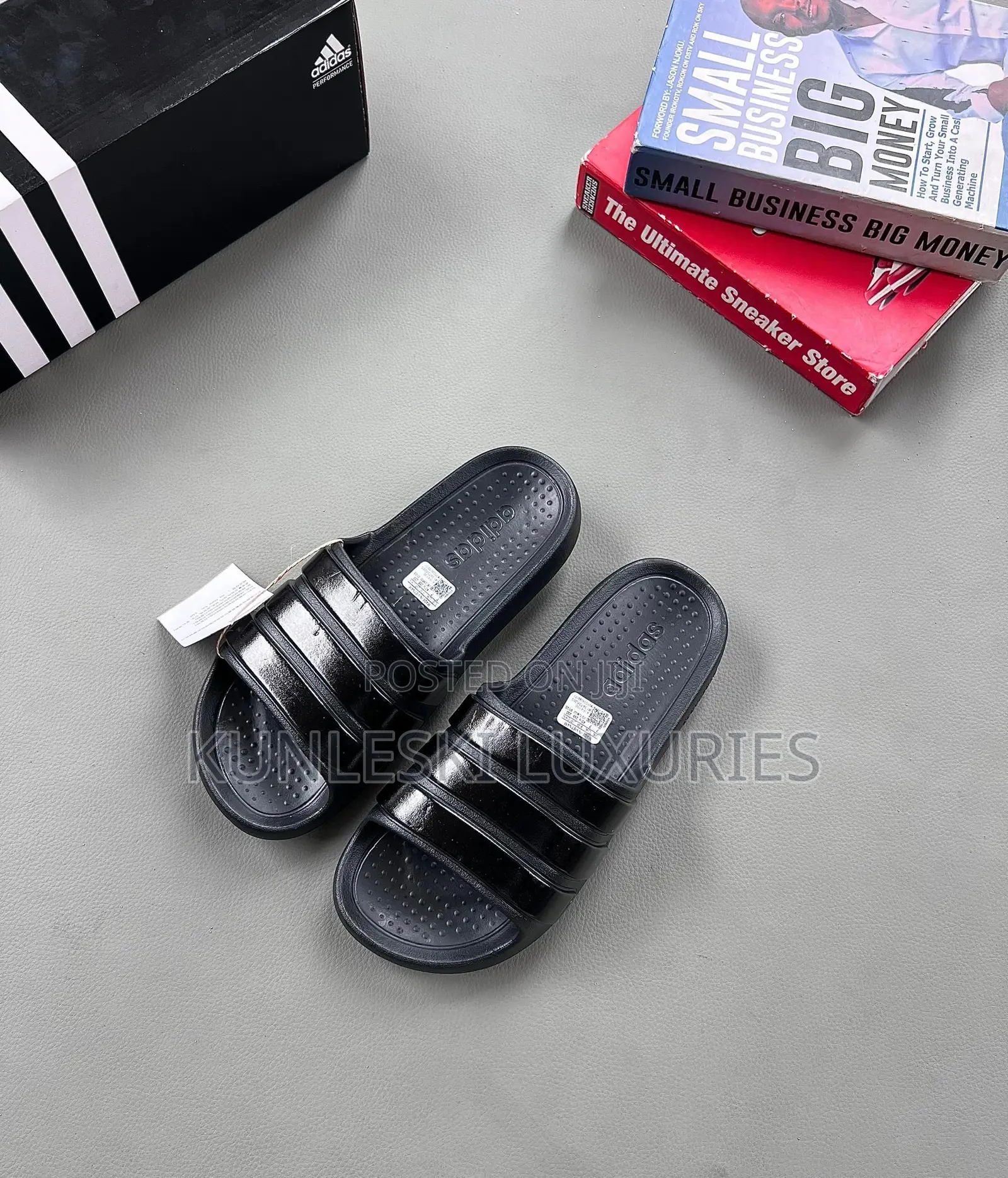 Original Adidas Adilette Cloud Foam Slides