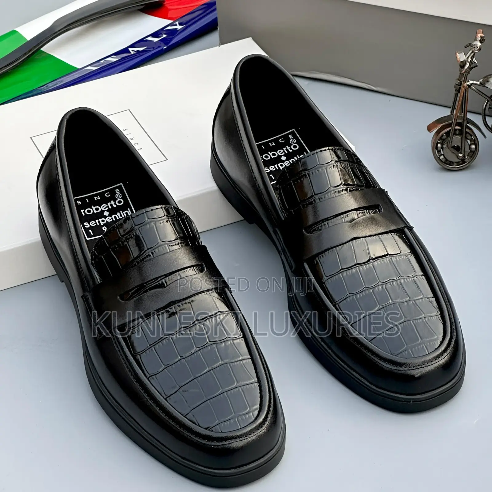 Original Roberto Serpentini Laceless Men Shoe in Two Design