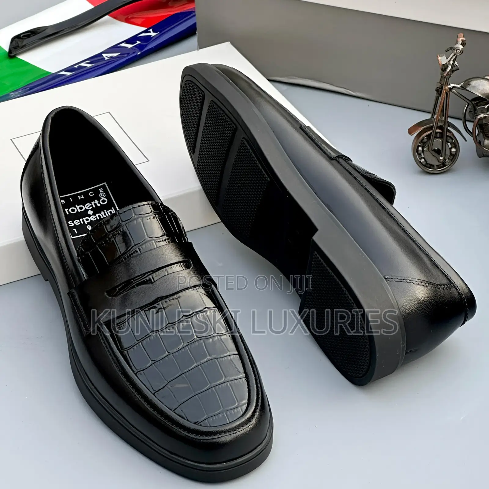 Original Roberto Serpentini Laceless Men Shoe in Two Design