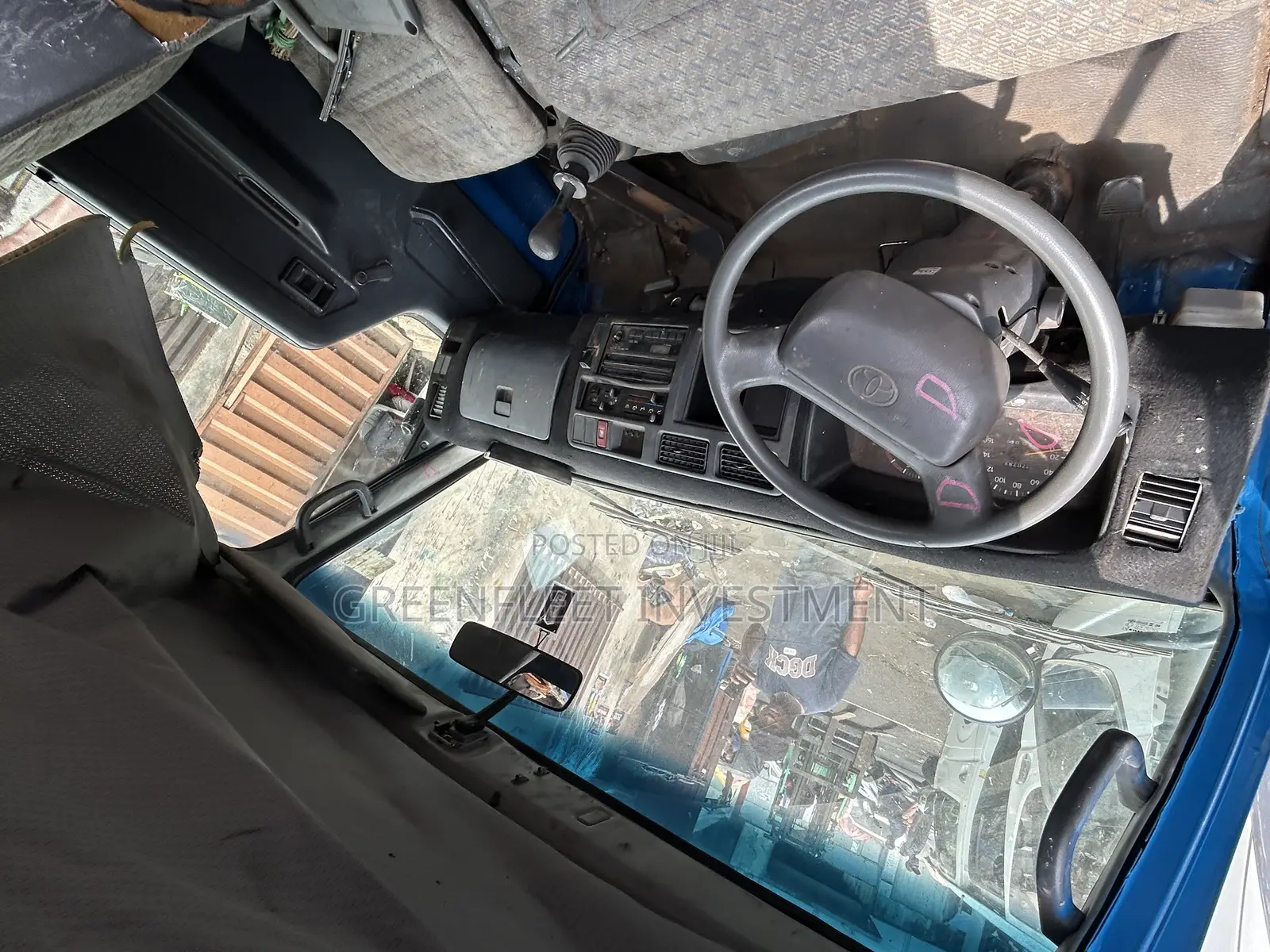 Toyota Dyna Manual 4 Tyres Truck