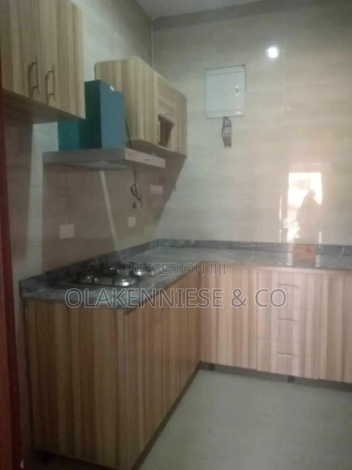 2bdrm Block of Flats in Awolowo for sale