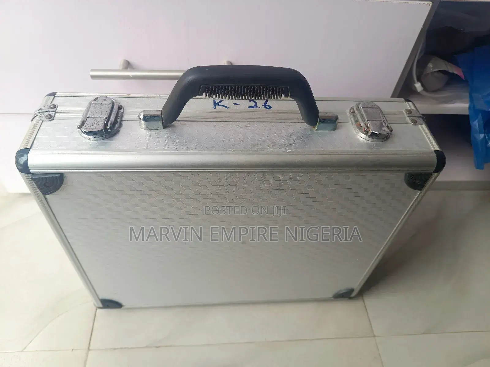 Aluminum Hard Case Heavy Duty Mic Carriage With Foam Insert