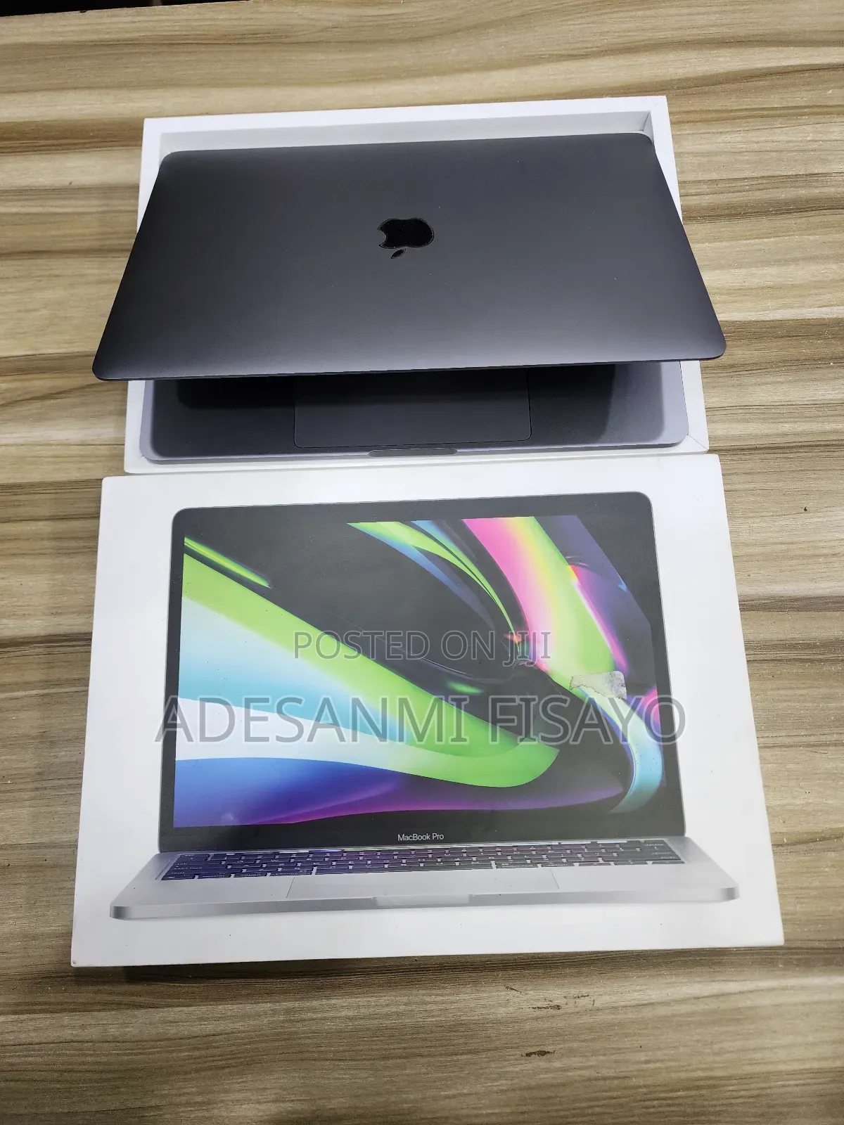 Laptop Apple MacBook Pro 2022 M2 8GB Apple M2 SSD 256GB