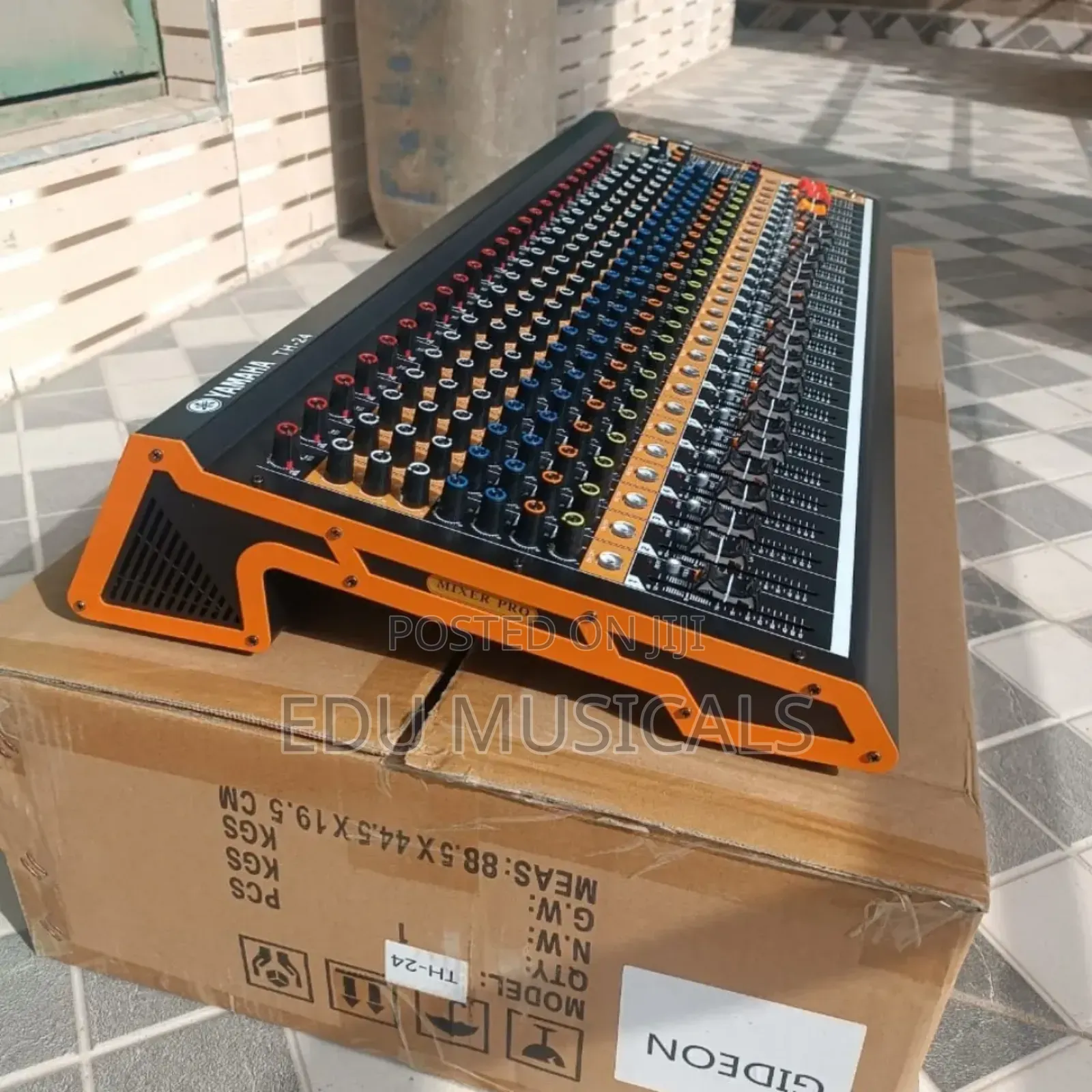 Yamaha Mixer