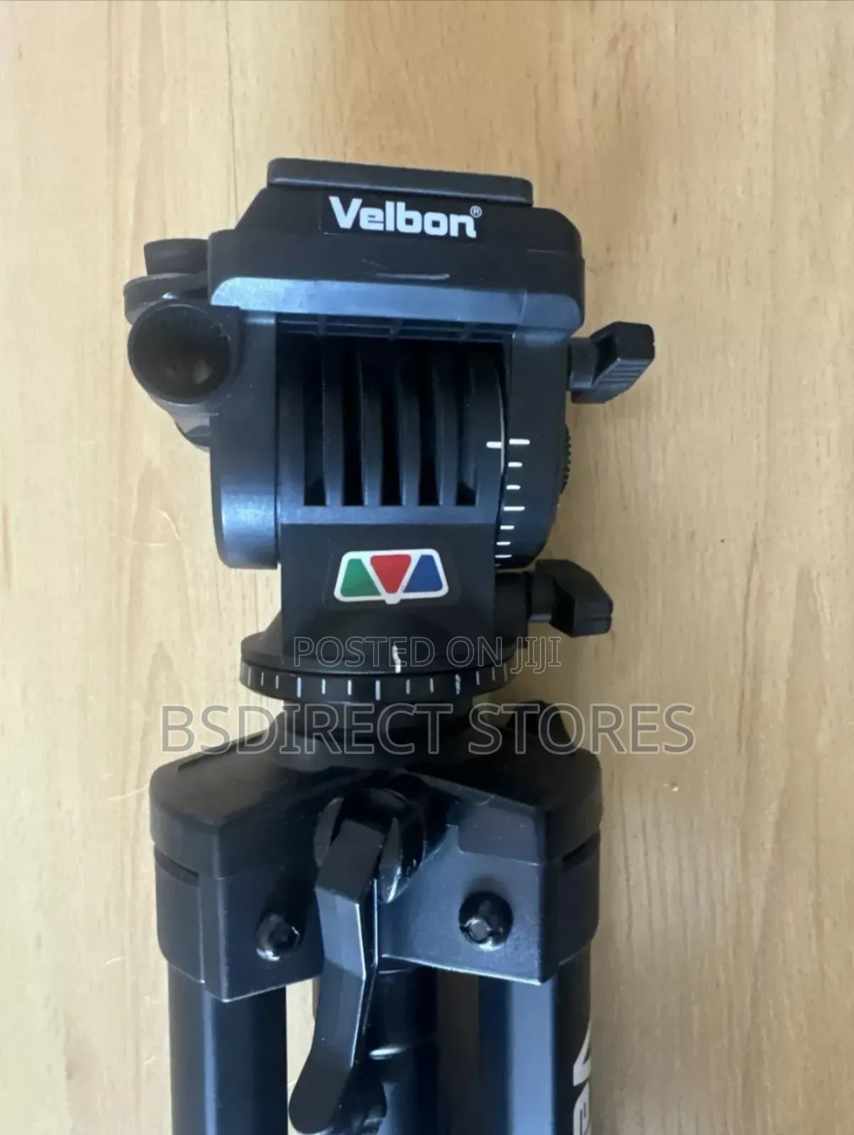 Velbon D-600 Heavy Duty Camera Tripod With Tablet Attachment