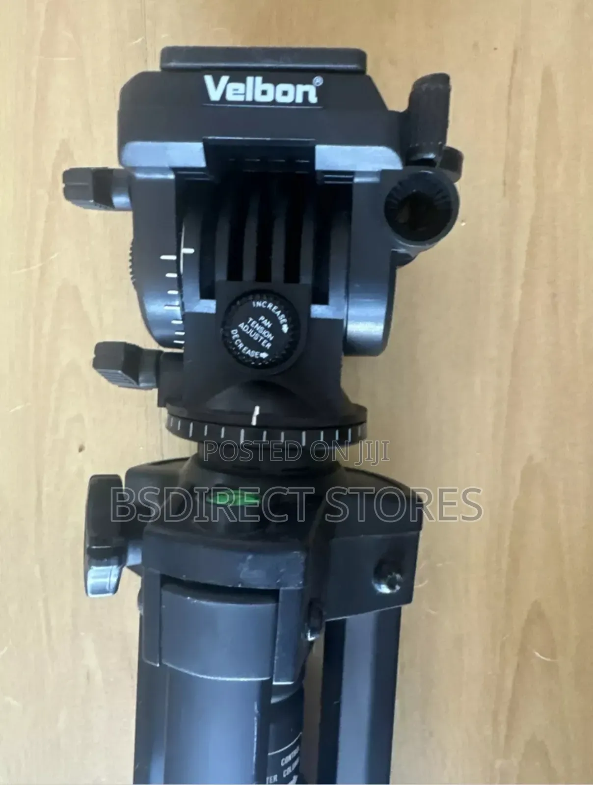 Velbon D-600 Heavy Duty Camera Tripod With Tablet Attachment