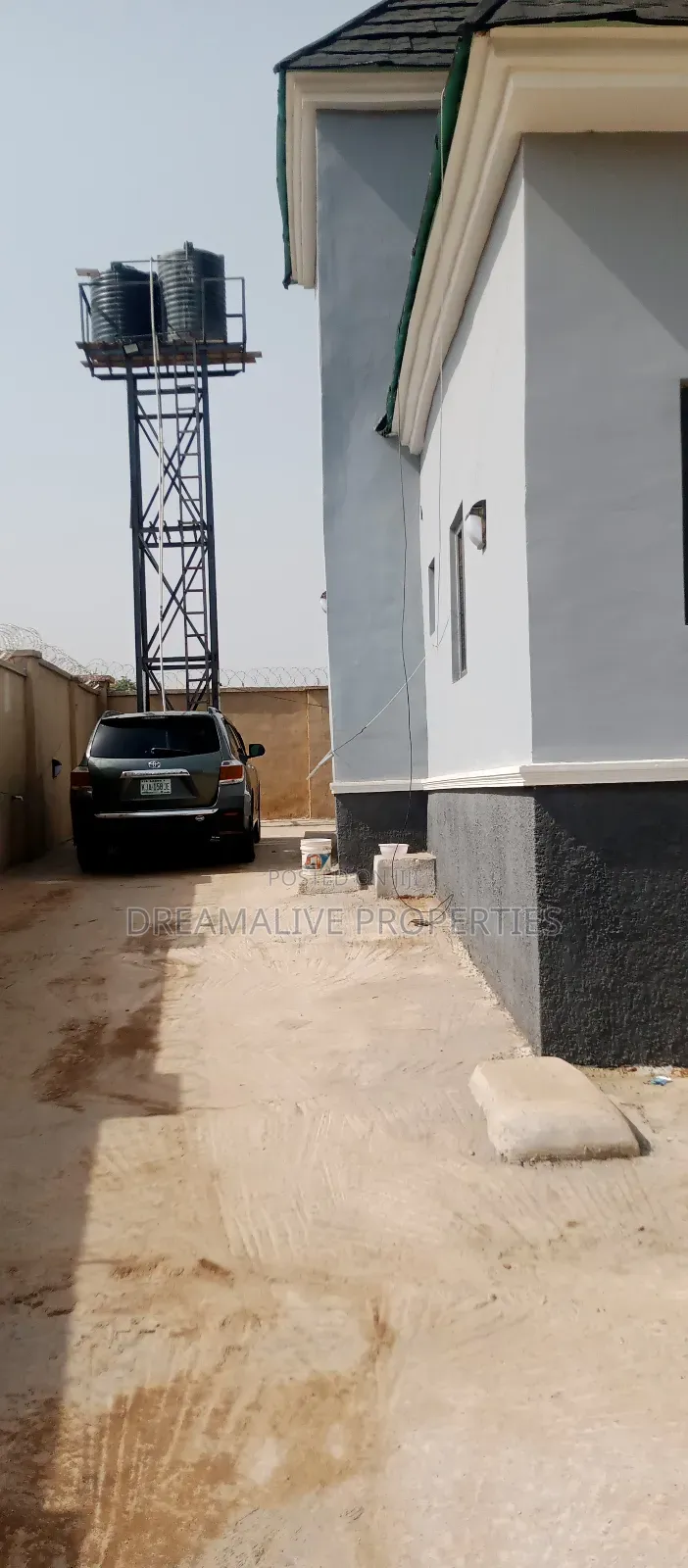4bdrm Duplex in An Estate, Ushafa for sale
