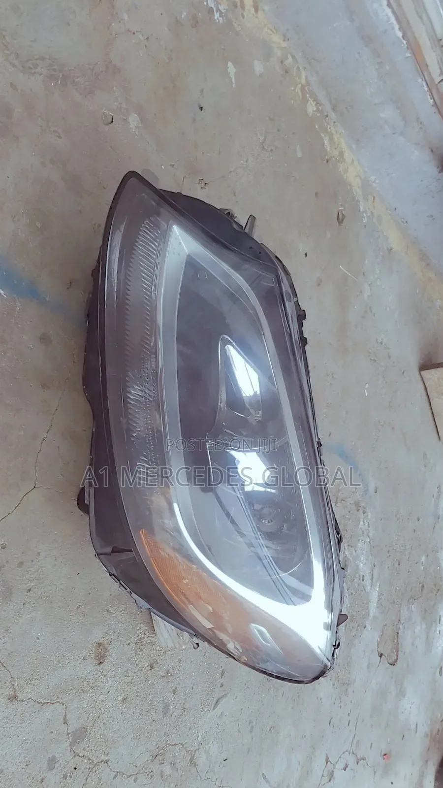 Mercedes-Benz C300 W205 Non Charger Headlight Left