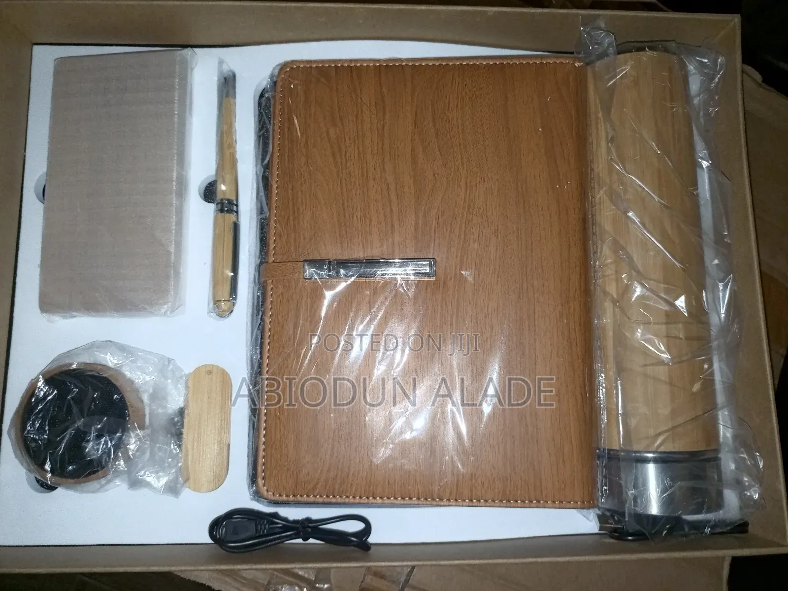 Best Quality Wooden Corporate Gift
