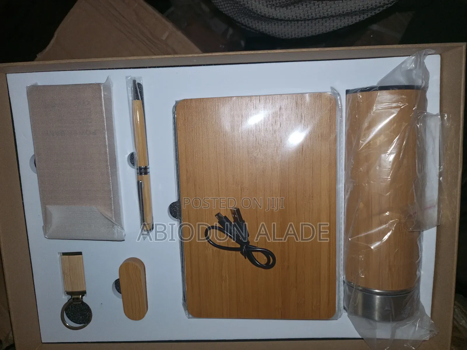 Best Quality Wooden Corporate Gift