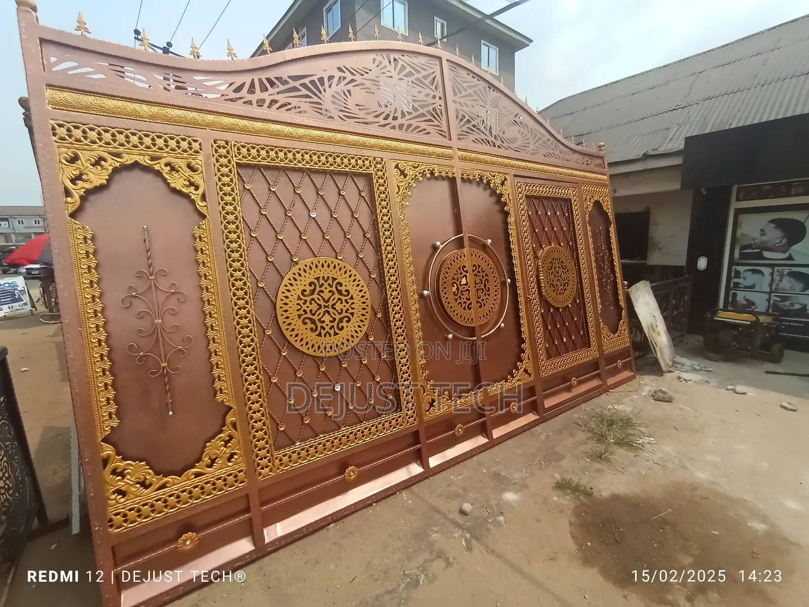 Luxury Styles Gate