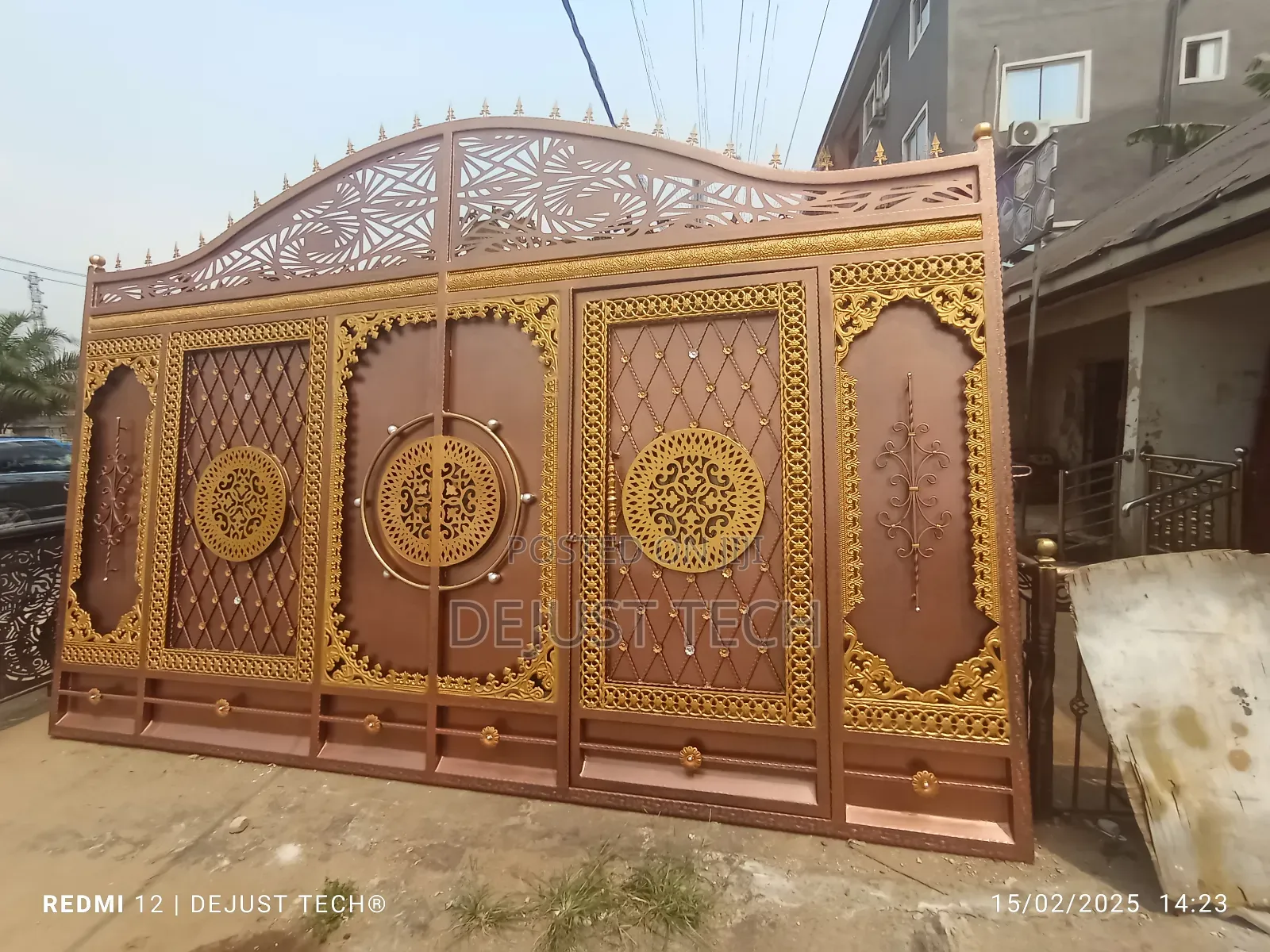 Luxury Styles Gate
