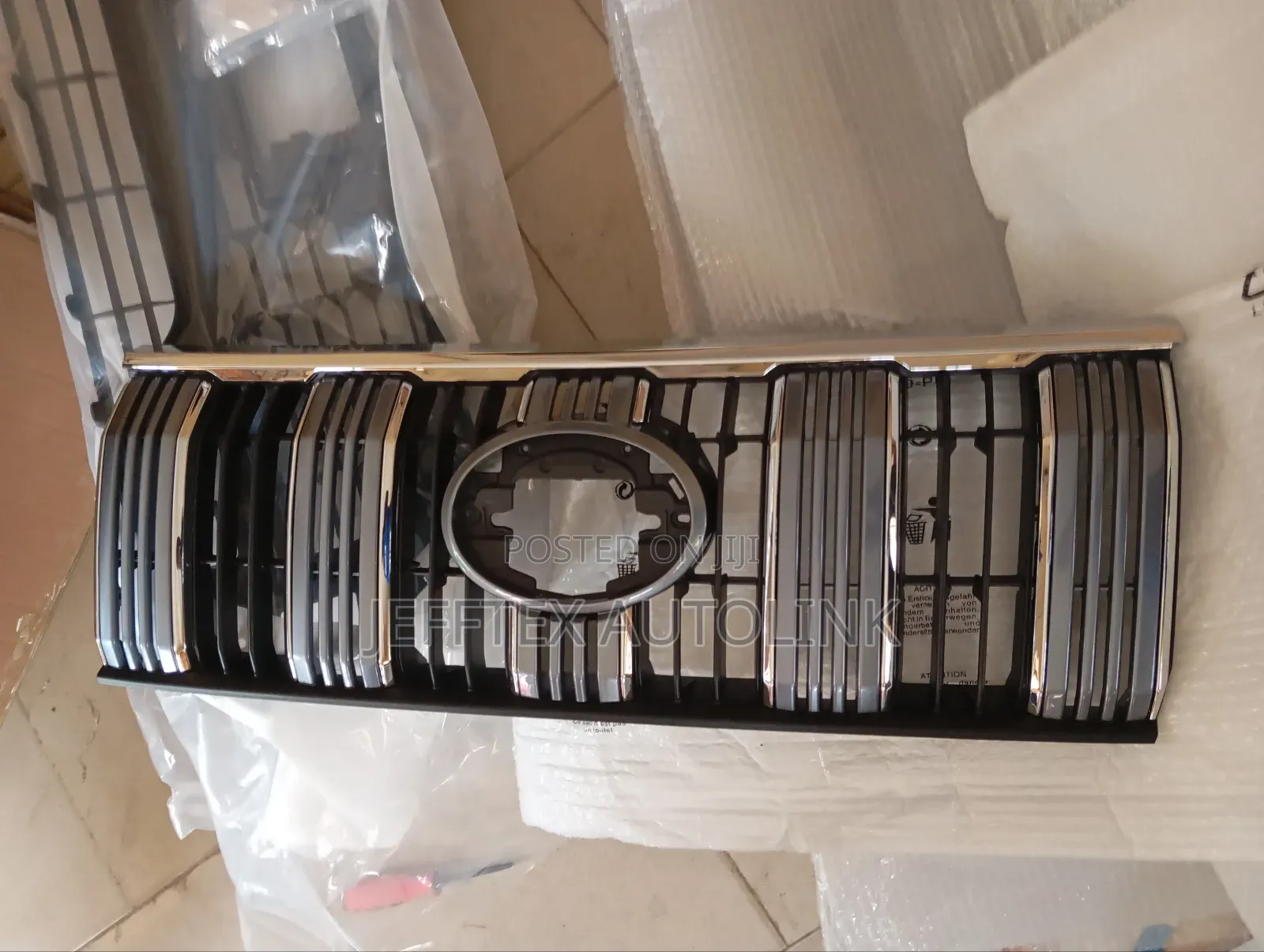 Front Grille for Toyota Land Cruiser Prado 2020 Normal One