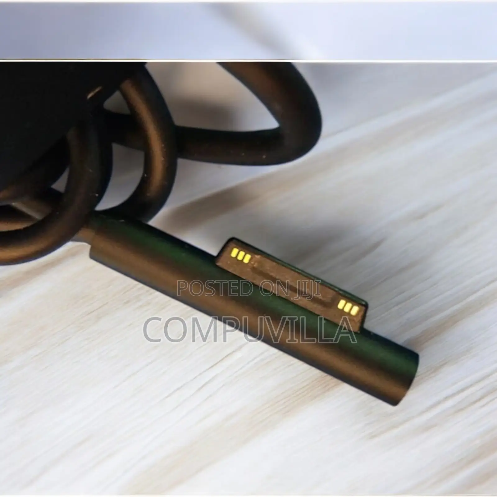 Microsoft Surface Adapter