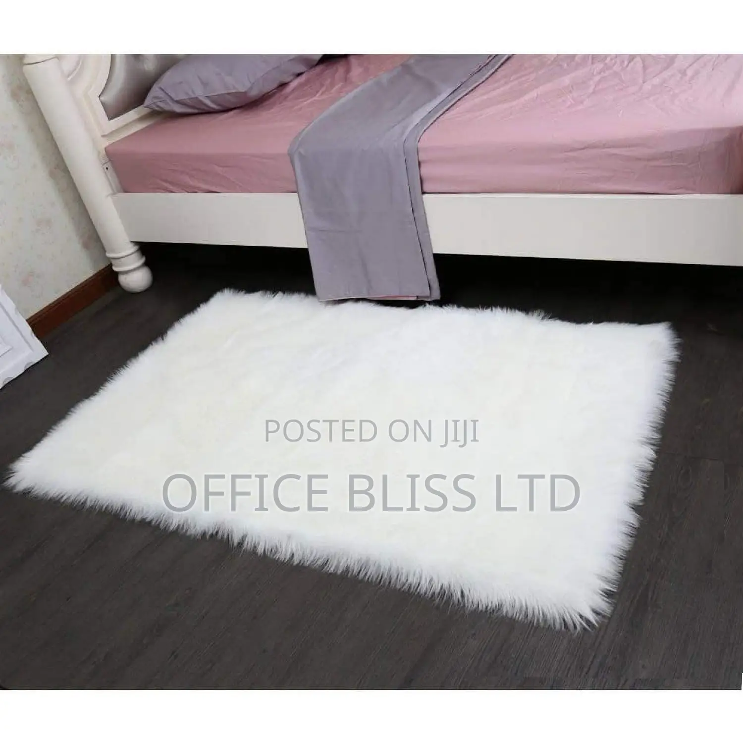 Soft Fluffy Rugs Faux Sheepskin Area Rug -White