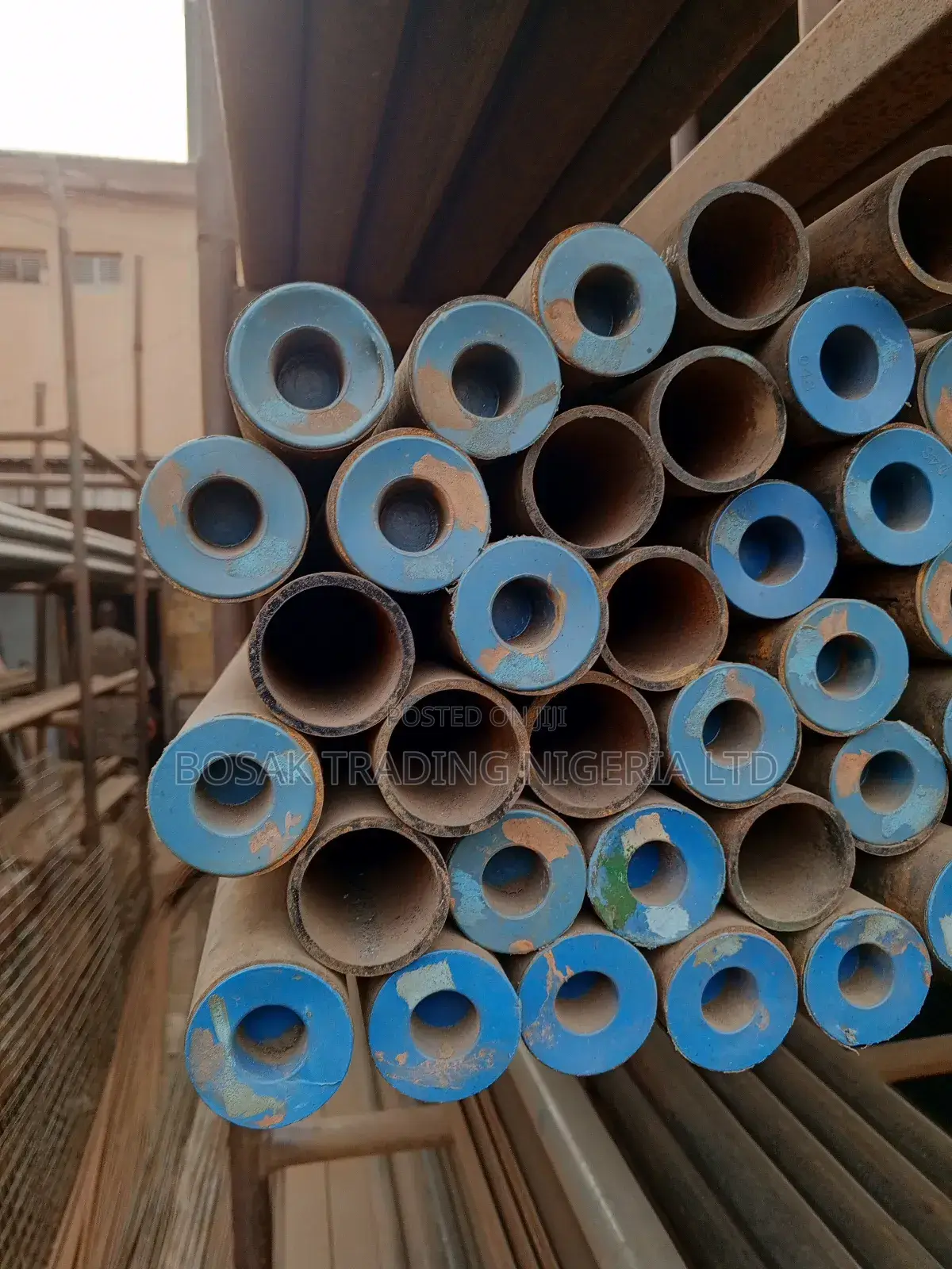 Seamless 11⁄2"Pipe SCH 40 or Imported