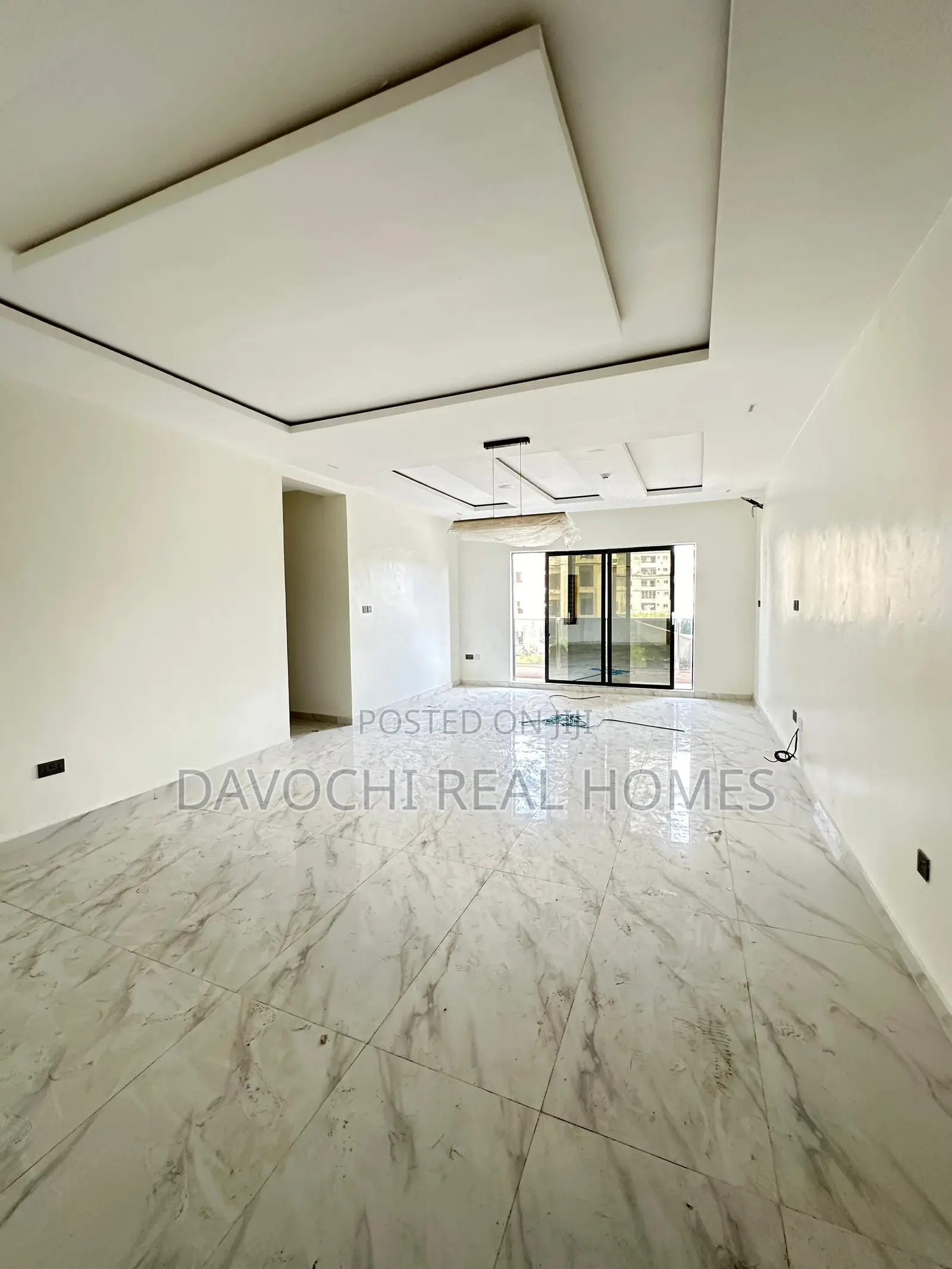 3bdrm Apartment in Ikate, Lekki for sale