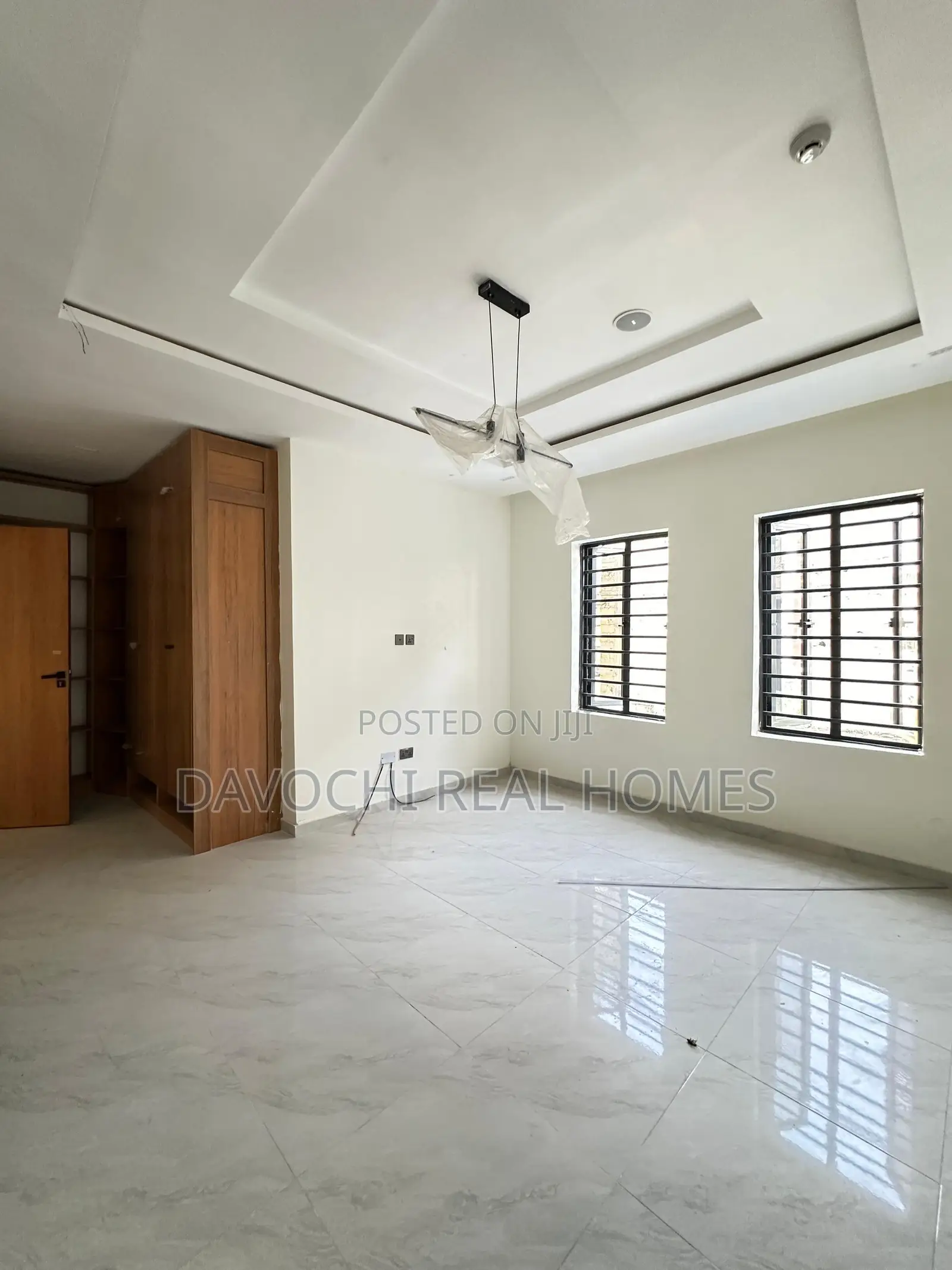 3bdrm Apartment in Ikate, Lekki for sale