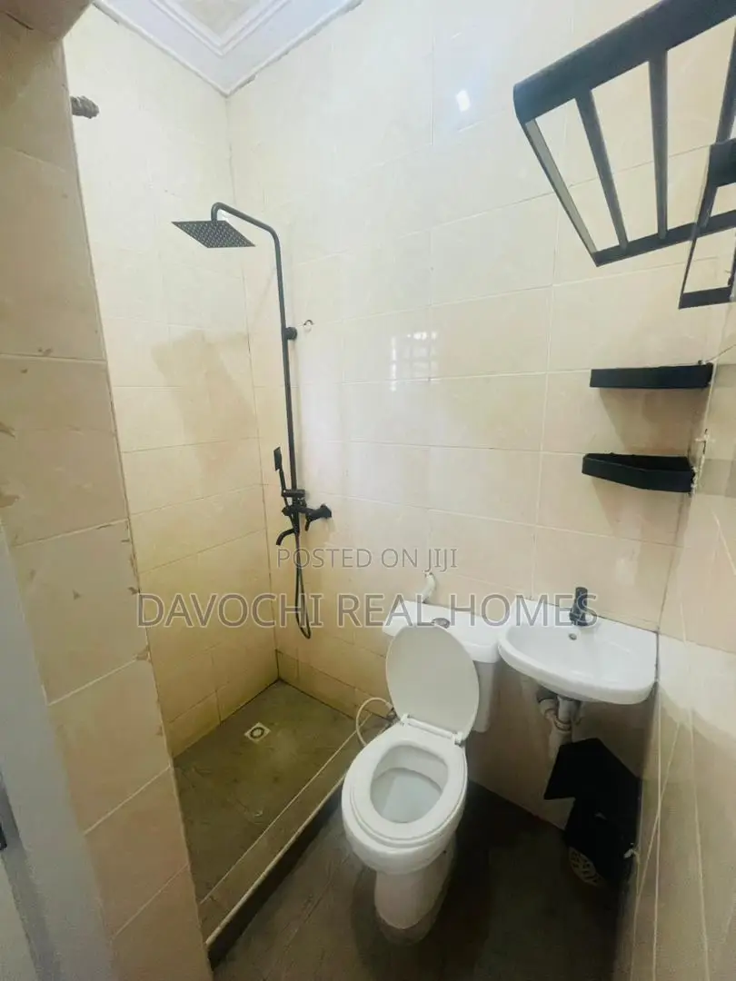 2bdrm Apartment in Ikota, Lekki for rent