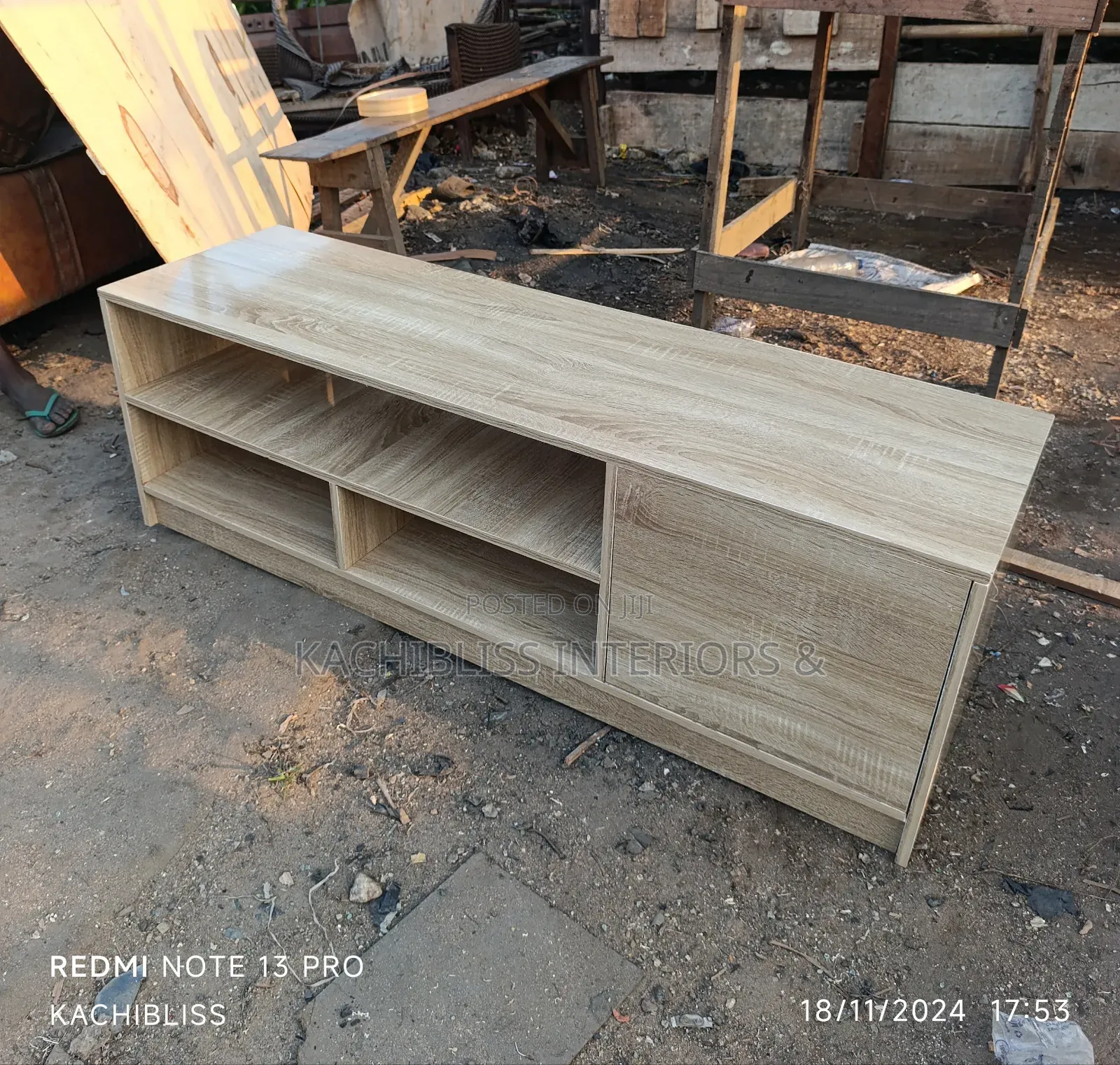 Classic Modern Tv Stand