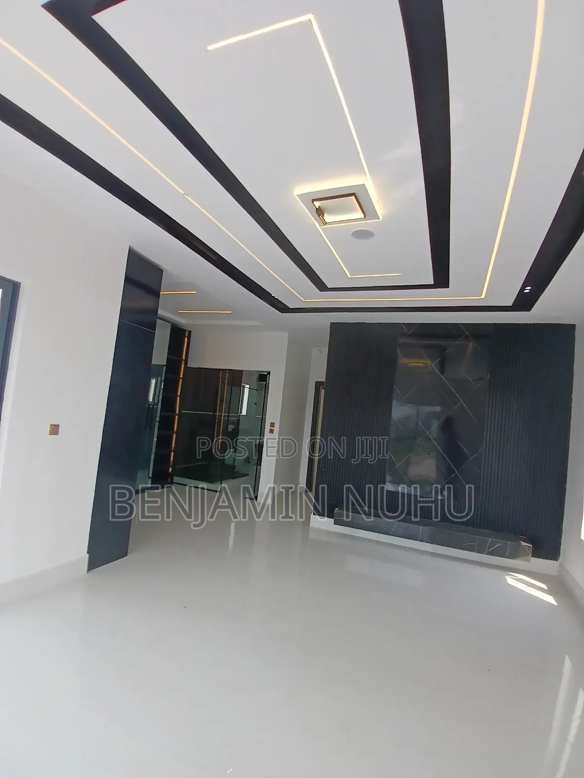 5bdrm Duplex in Oakland Estate, Ajah for sale