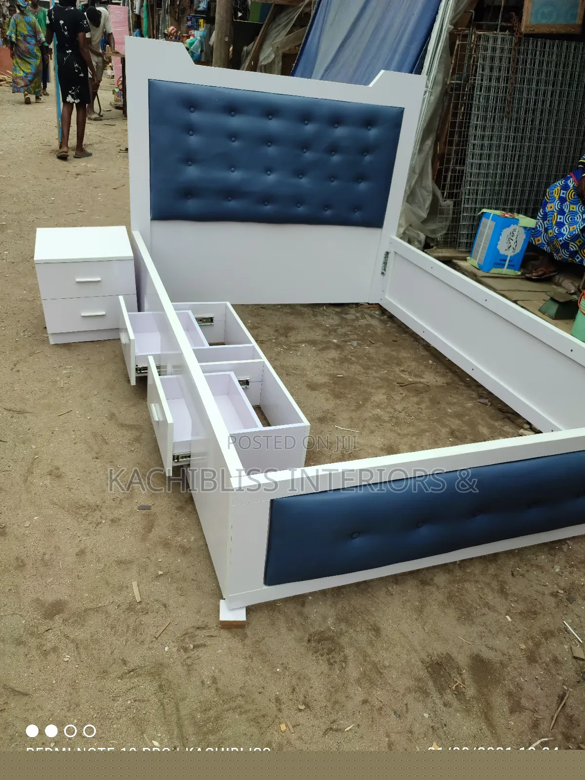 Exclusive 4.5 by 6ft Modern Bedframe