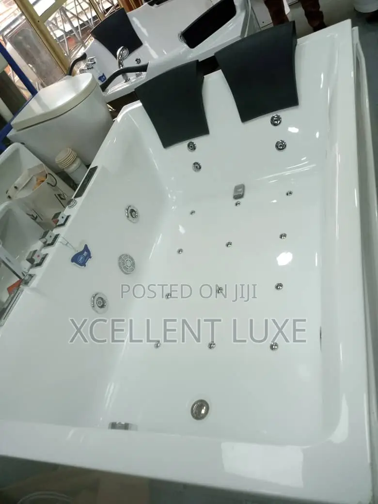 Double Square Massage Jacuzzi Bathtub