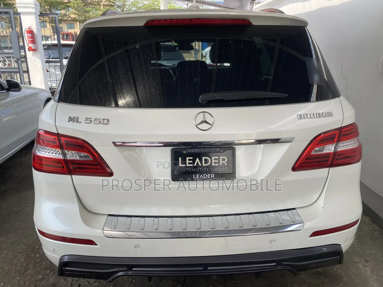 Mercedes-Benz M Class ML 550 4Matic 2013 White