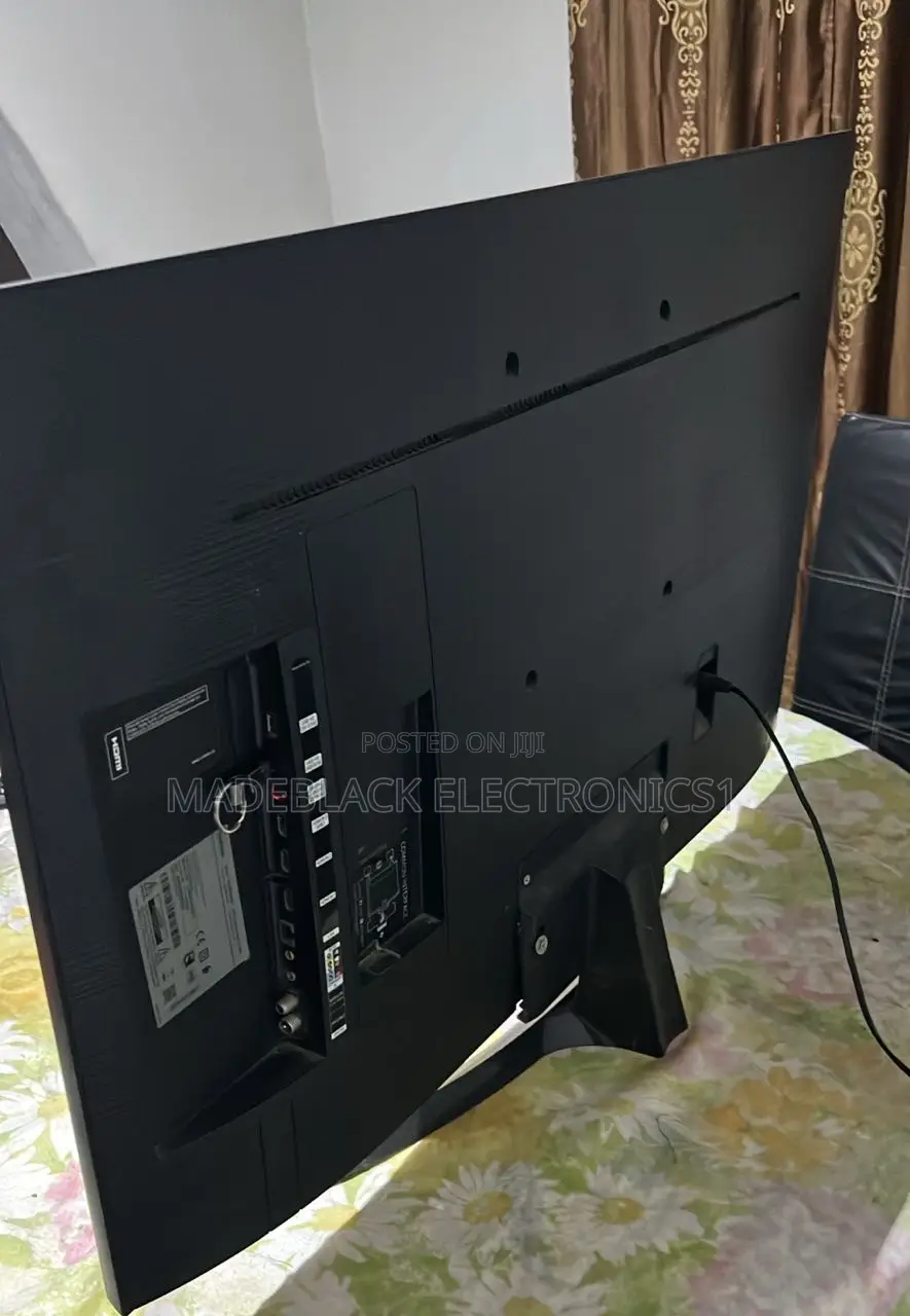 Samsung 43 Inches Smart Tv
