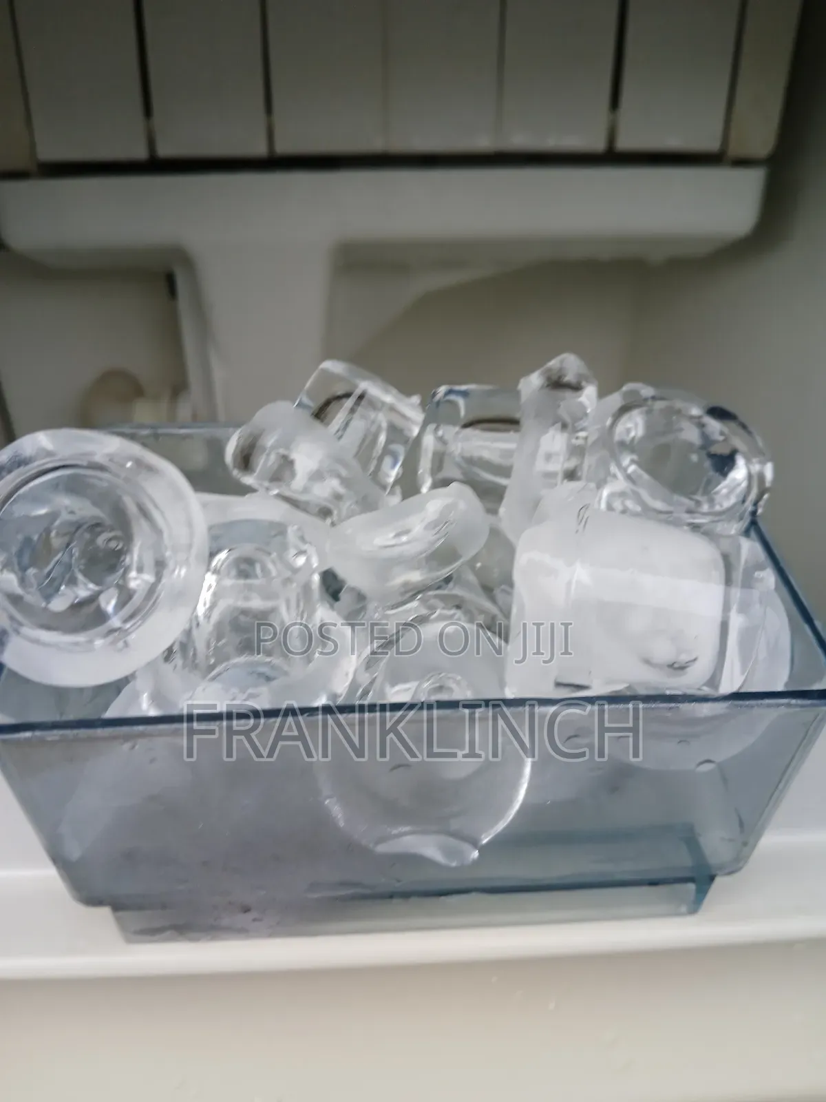 24 Cubes Commercial Ice Maker.