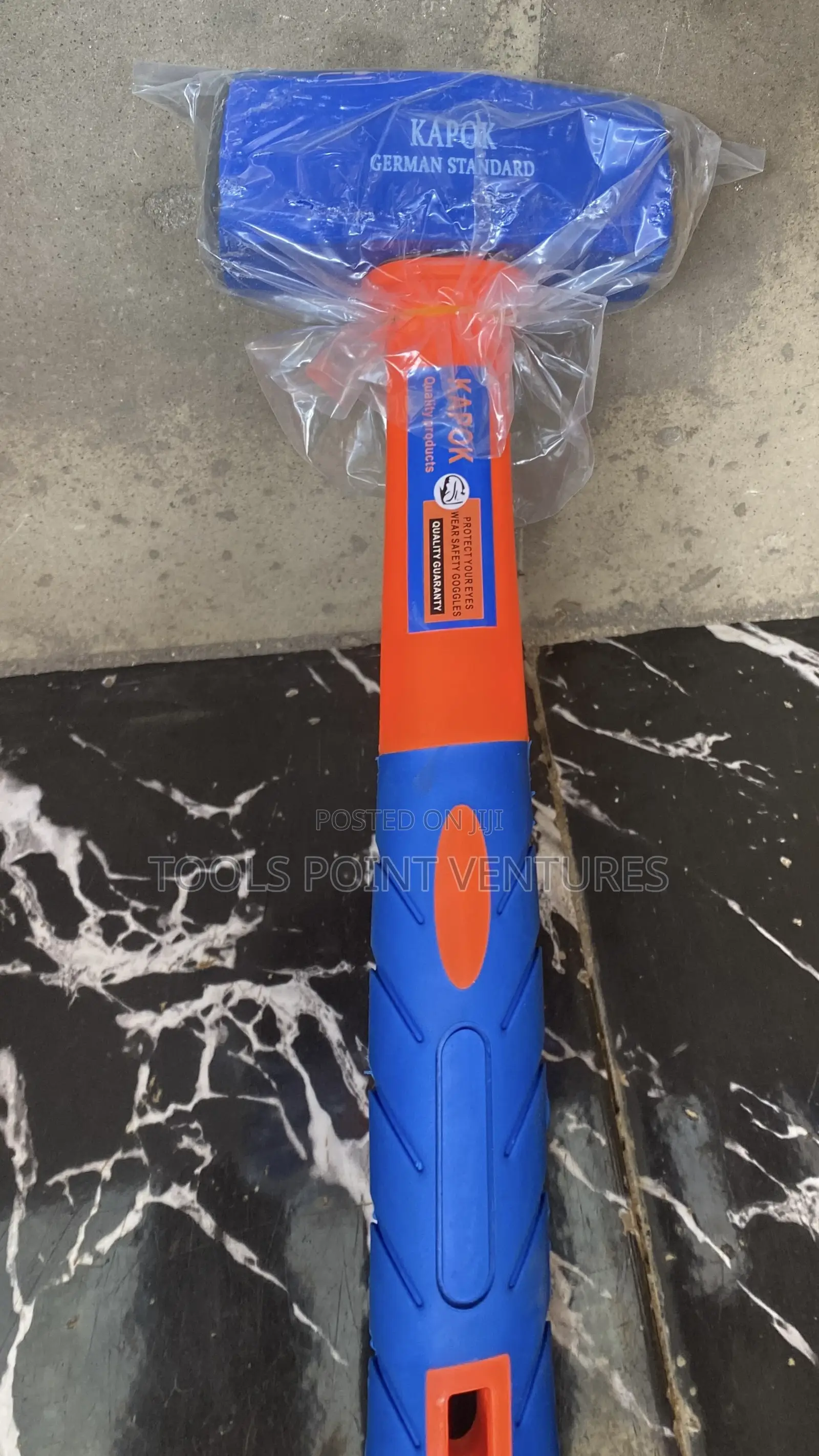 1000g Hammer With Fibreglass Handle