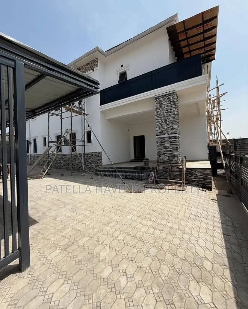 Amazingly Built Semi Detached Duplex in Asokoro