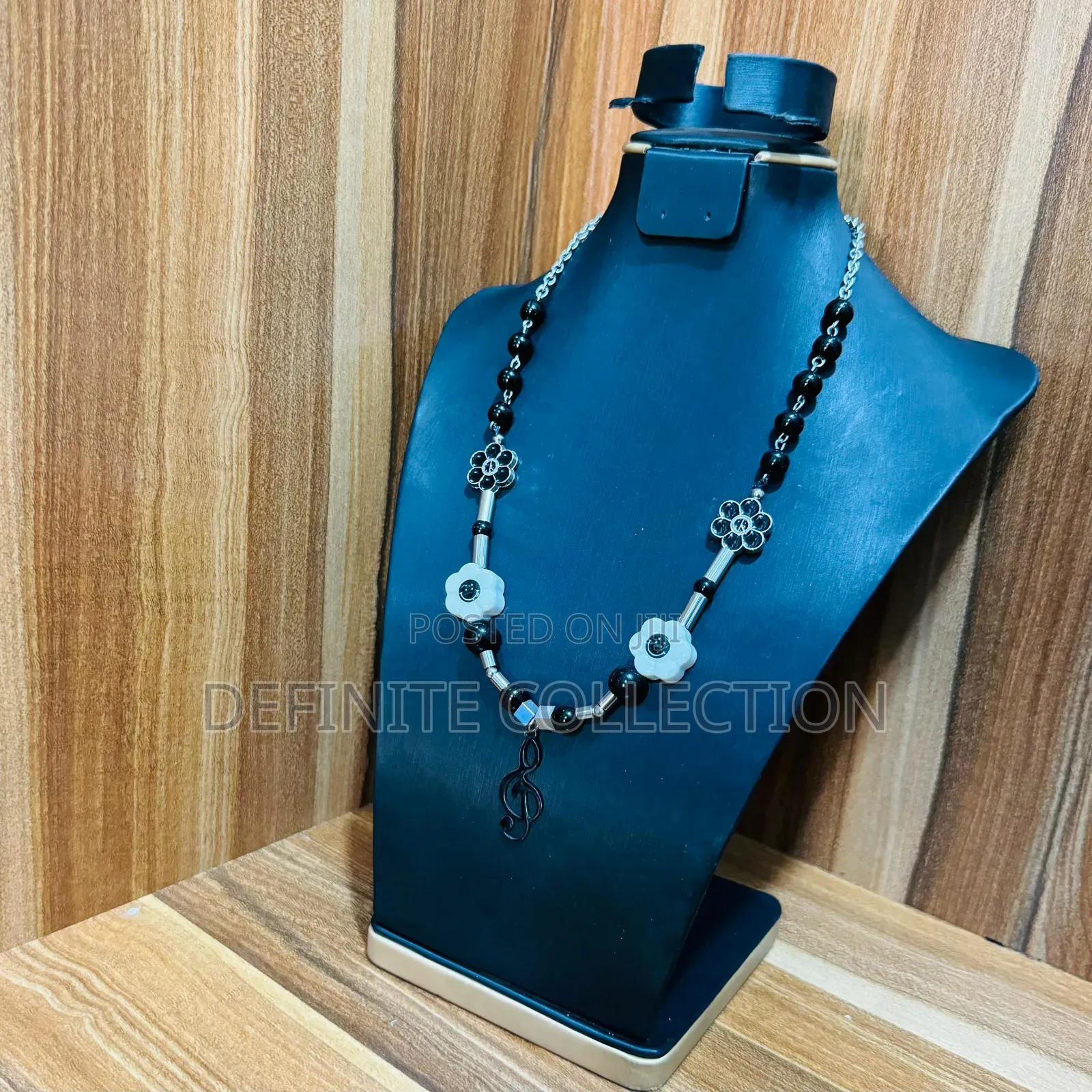 TOP GRADE Bead Necklace