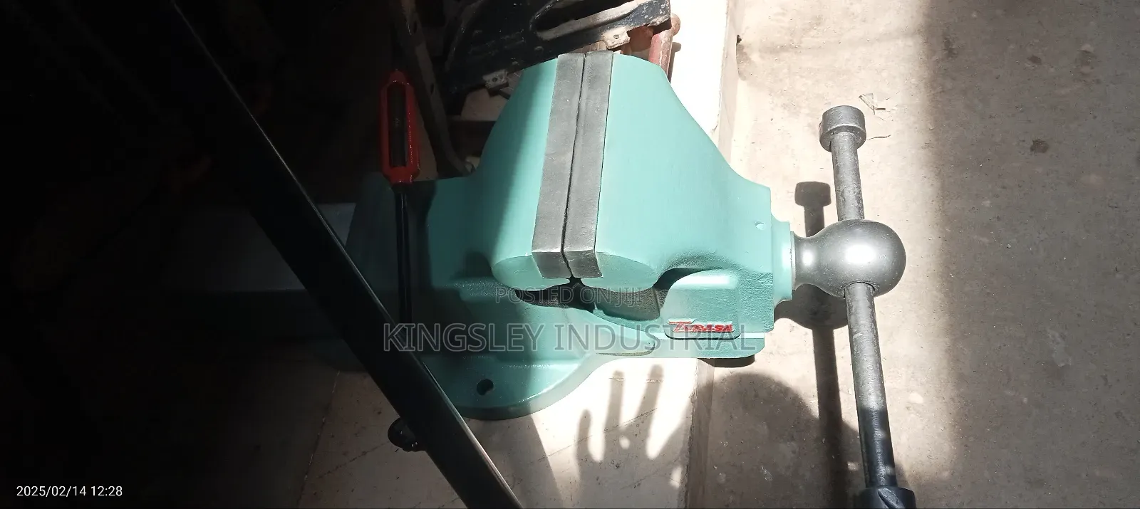 Heavy Duty Bench Device 8inches ''200mm''