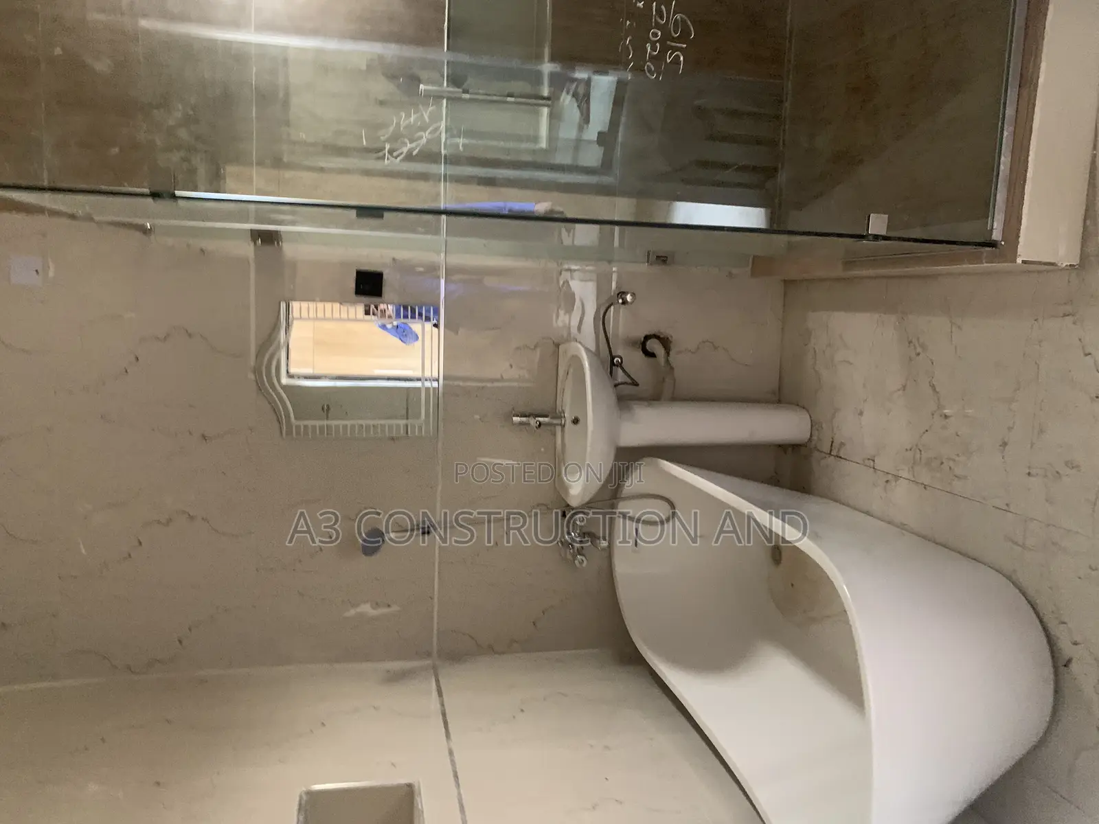 5bdrm Duplex in Okebadan Estate, Ibadan for sale