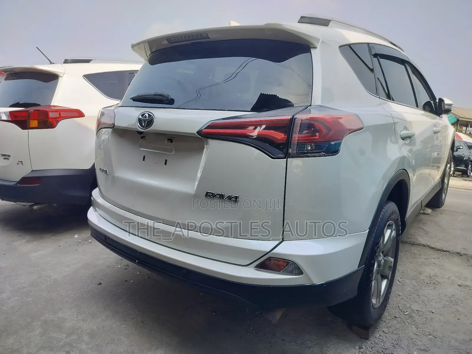 Toyota RAV4 2018 White