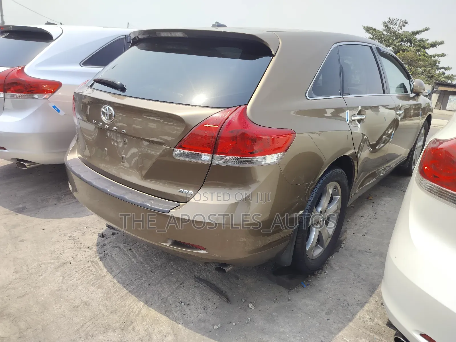 Toyota Venza V6 AWD 2012 Gold