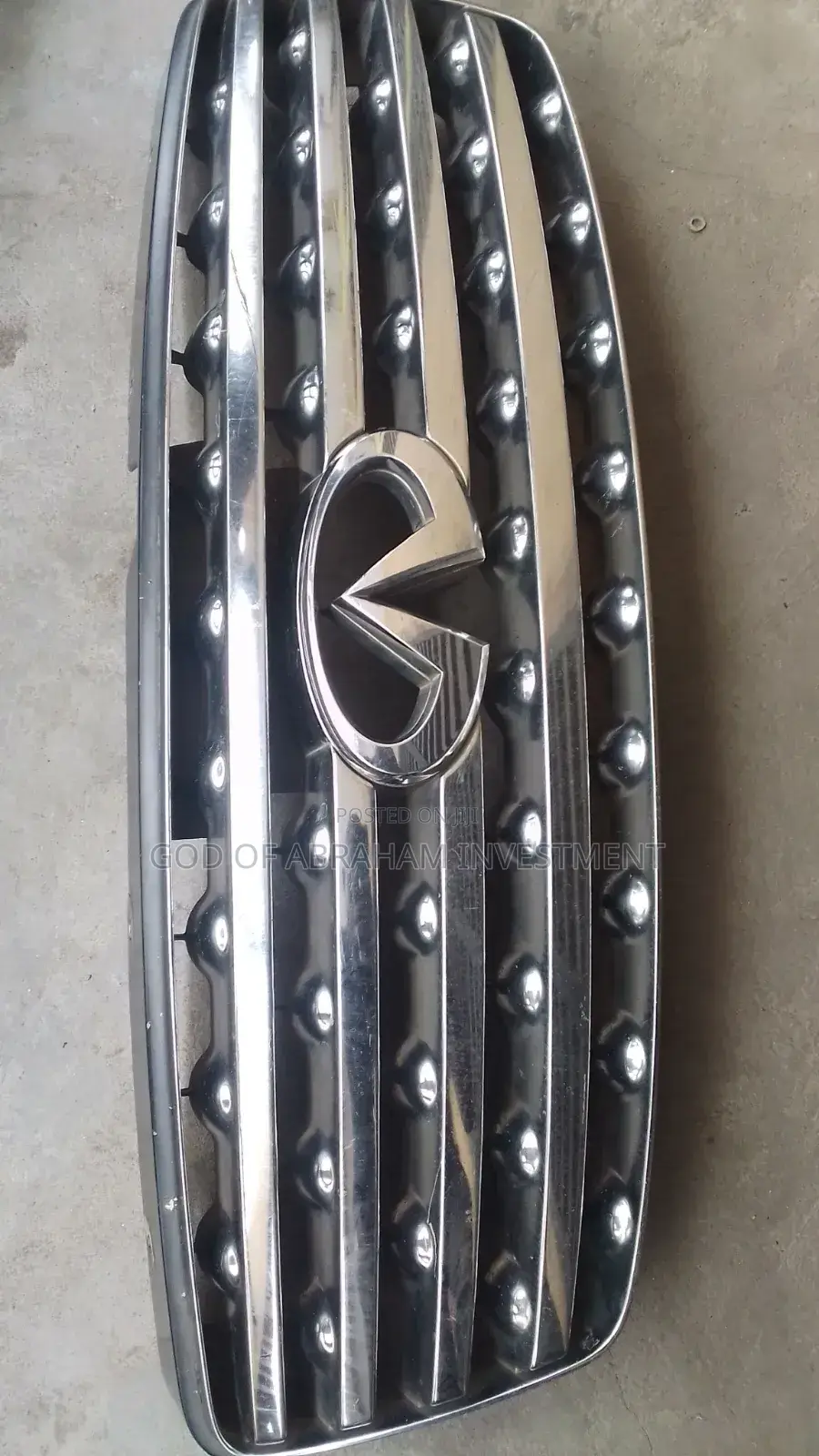 Nissan FX 35 Front Grill 2012