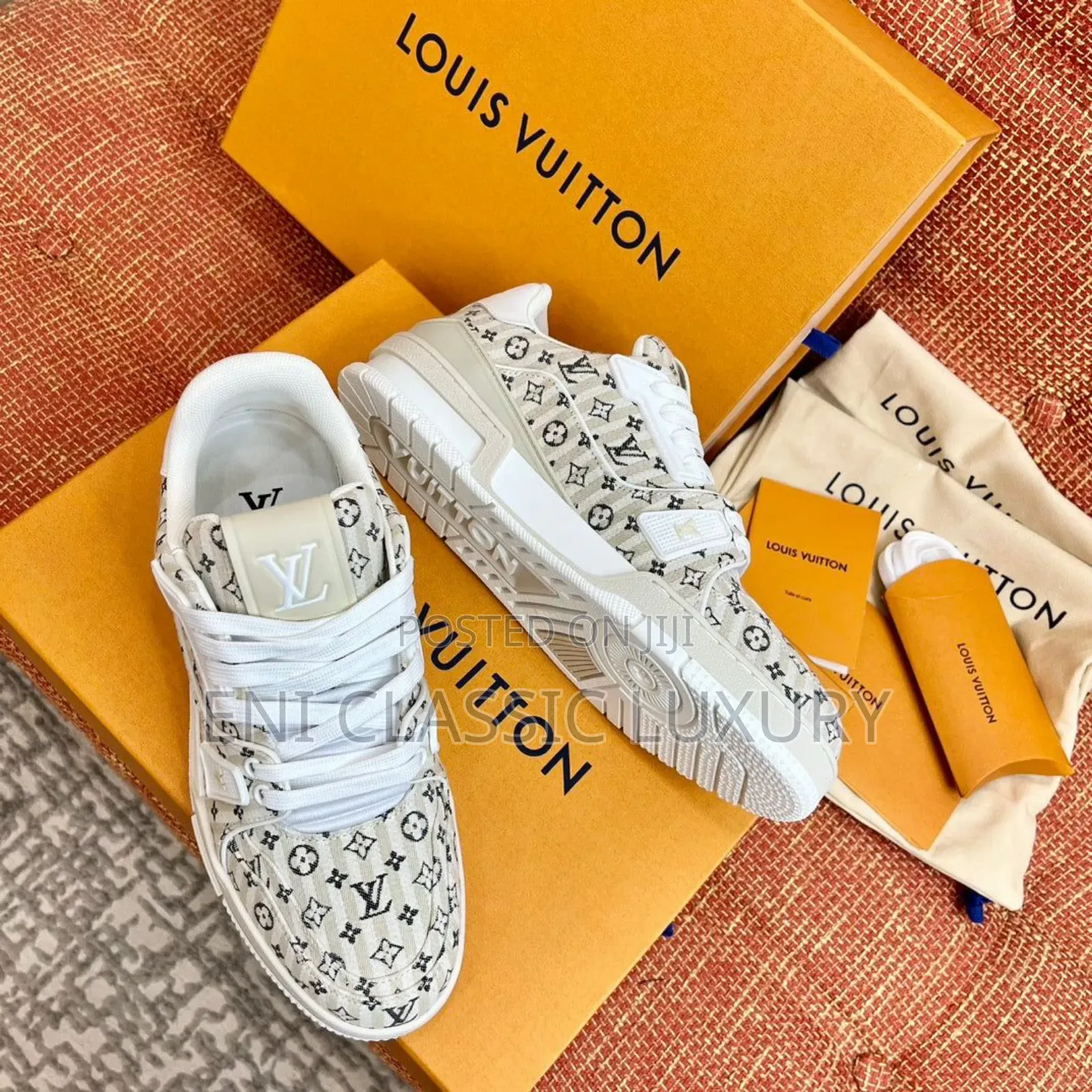 Top Quality Luxury Men's Sneakers Louis Vuitton Available