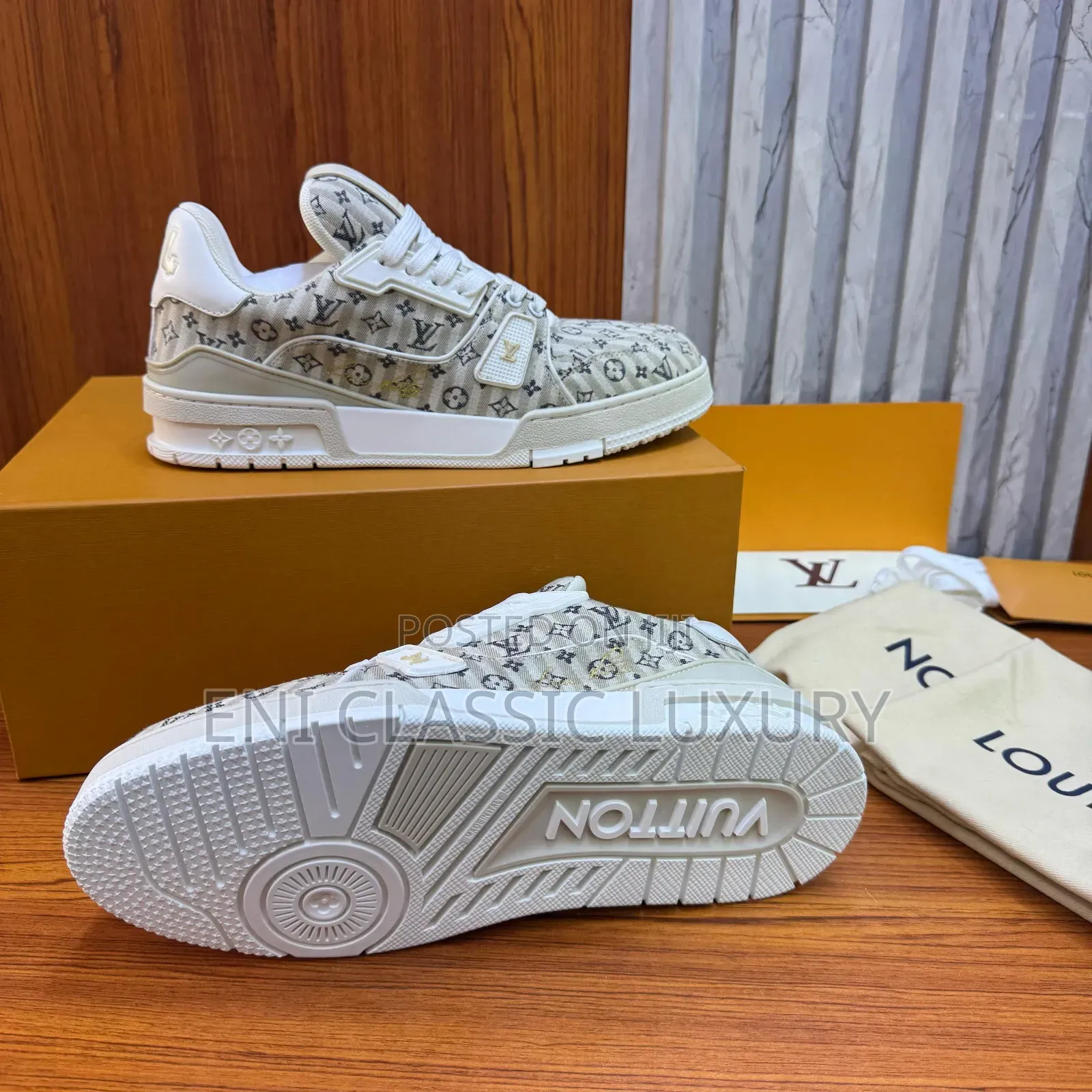 Top Quality Luxury Men's Sneakers Louis Vuitton Available