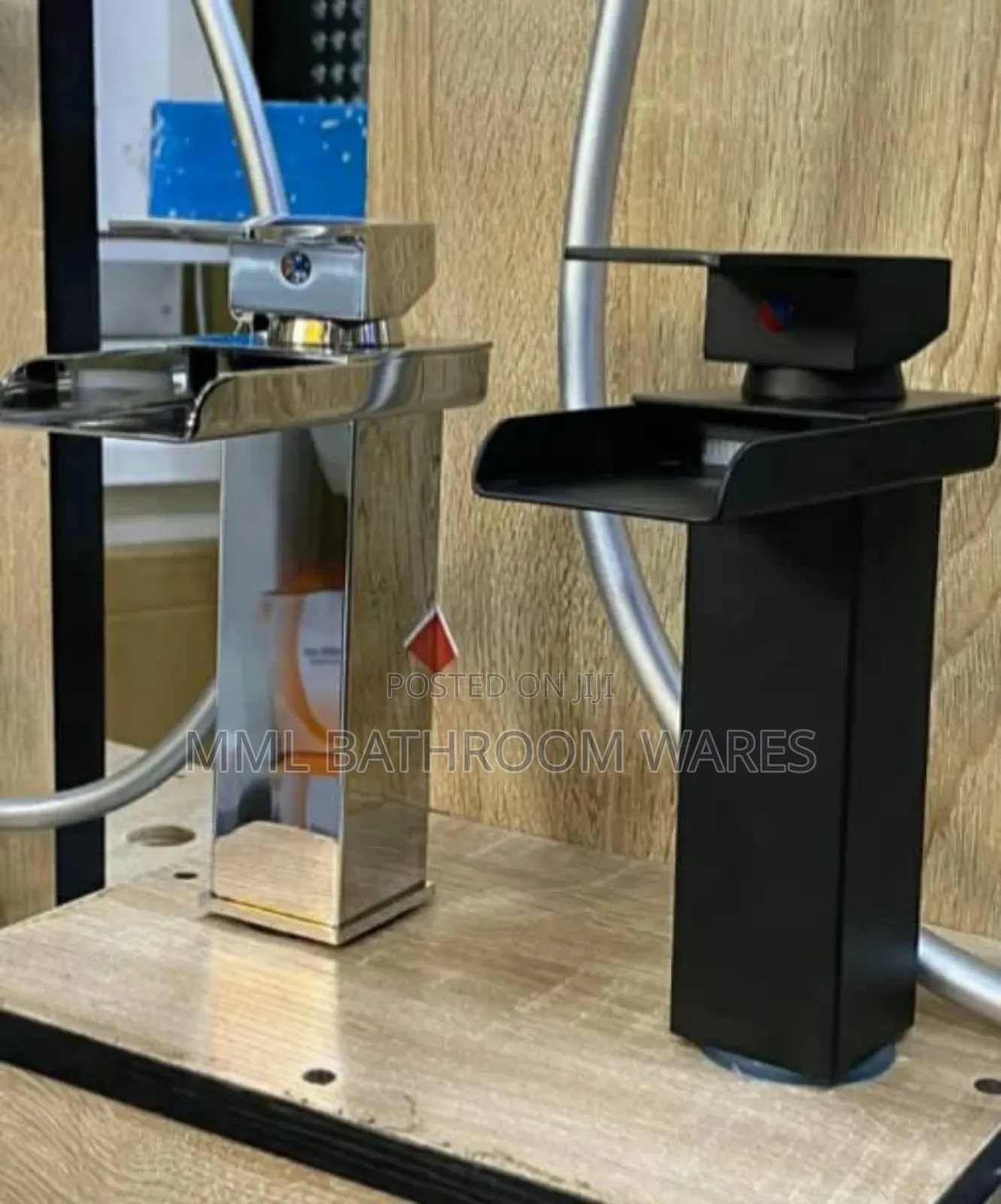 Modern Bathroom Sink Faucet With Waterfall Spout