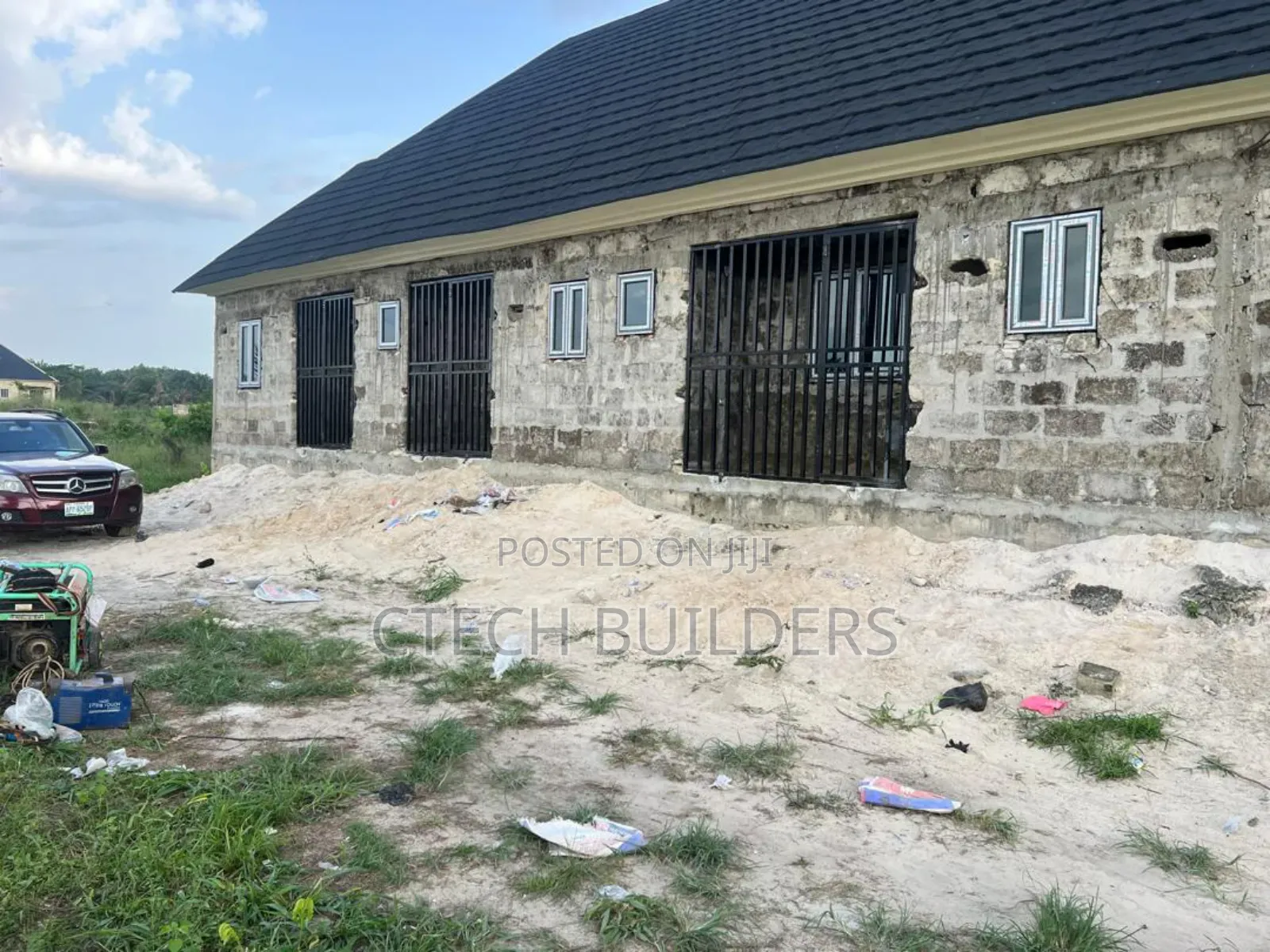 5bdrm Bungalow in Benin City for sale