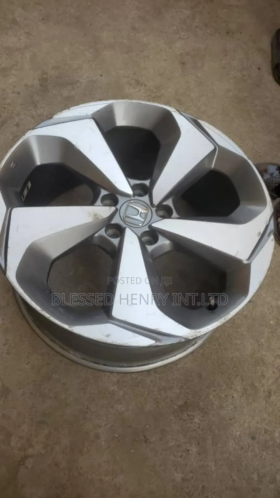 Rim.          .