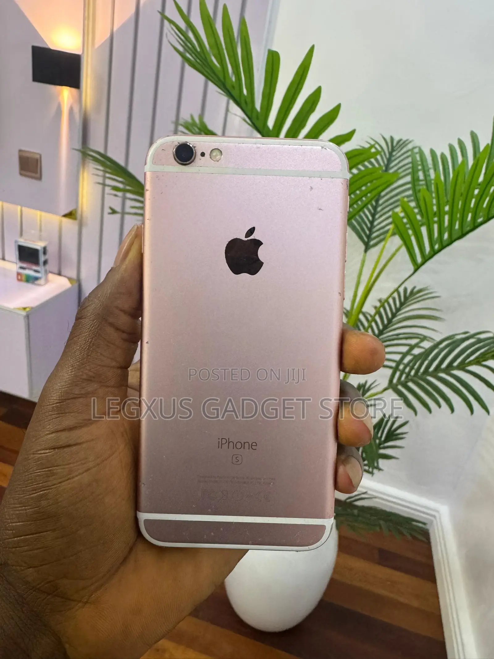 Apple iPhone 6s 32 GB Rose Gold