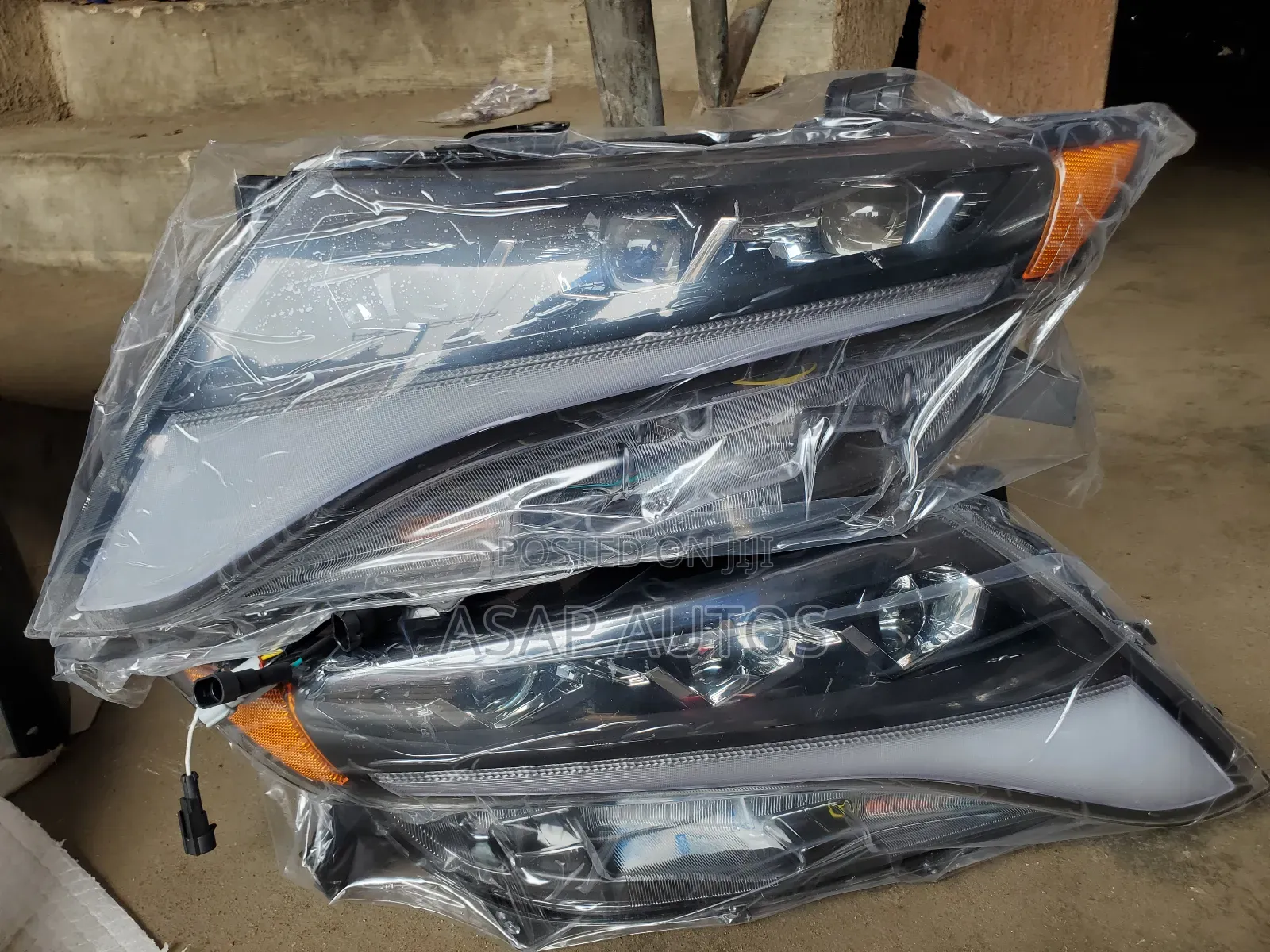 Headlamp for Toyota Venza