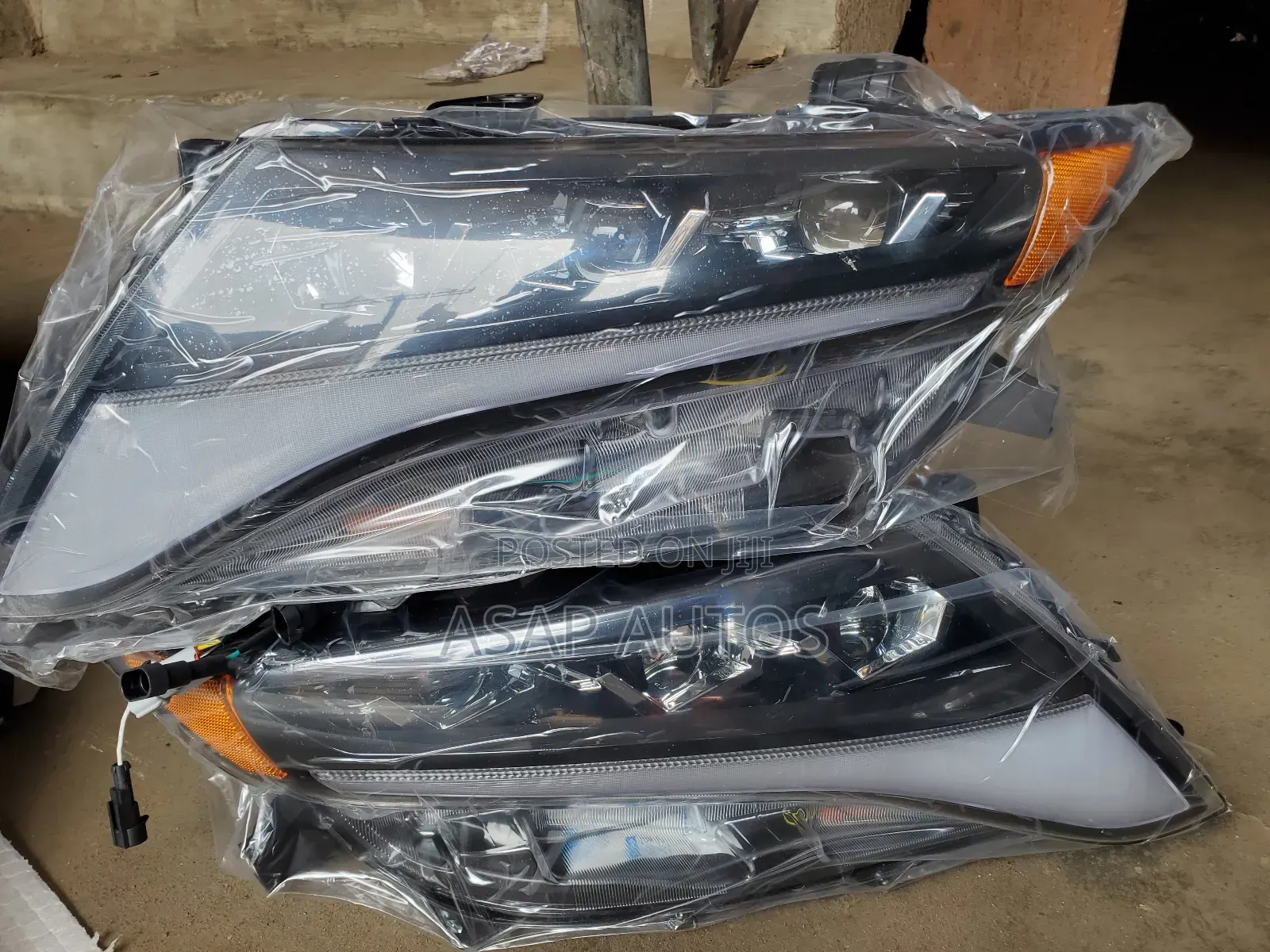 Headlamp for Toyota Venza