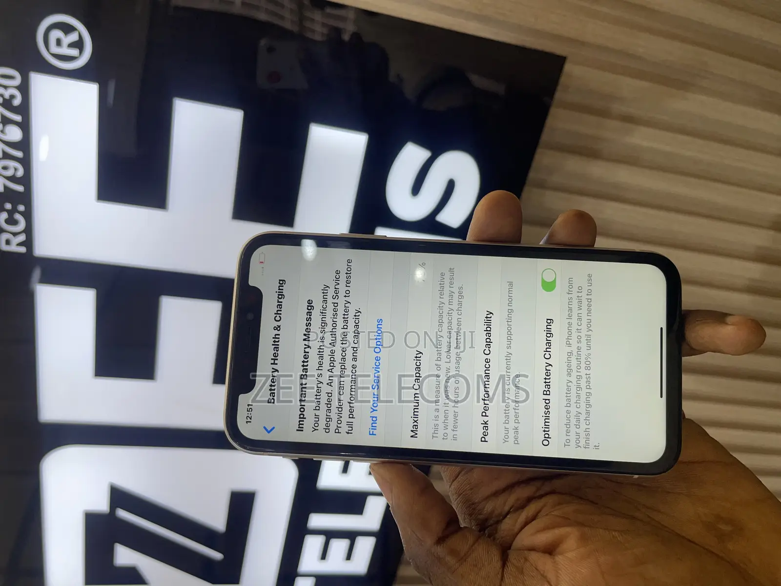 Apple iPhone XR 64 GB White