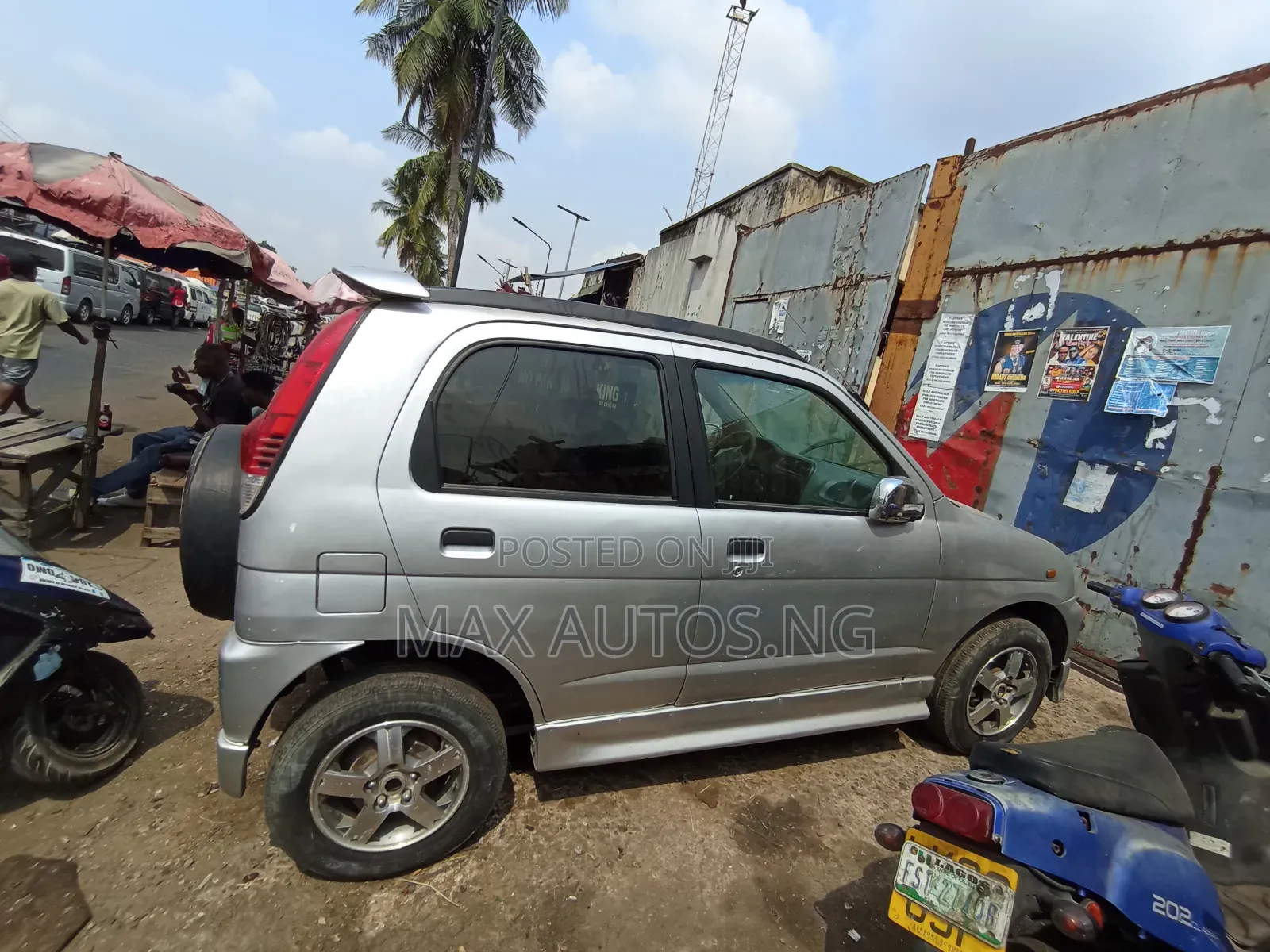 Daihatsu Terios 1.5i 4x4 Automatic 2010 Silver
