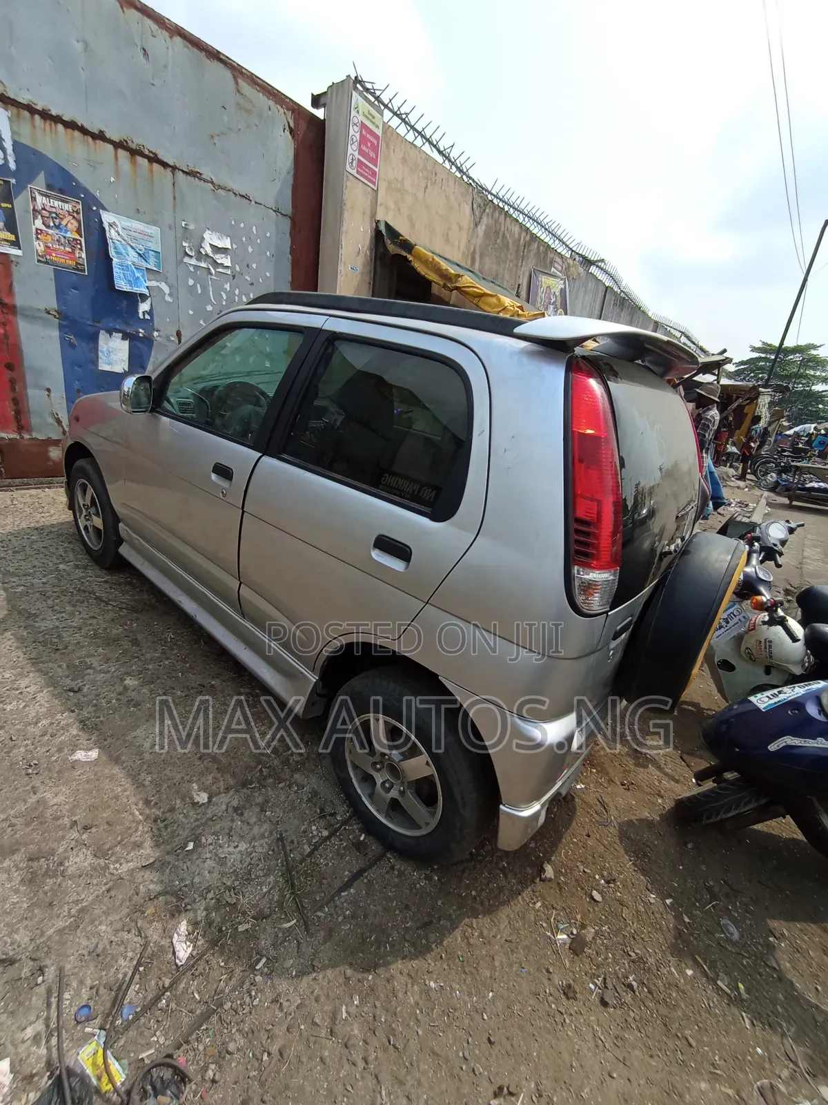 Daihatsu Terios 1.5i 4x4 Automatic 2010 Silver