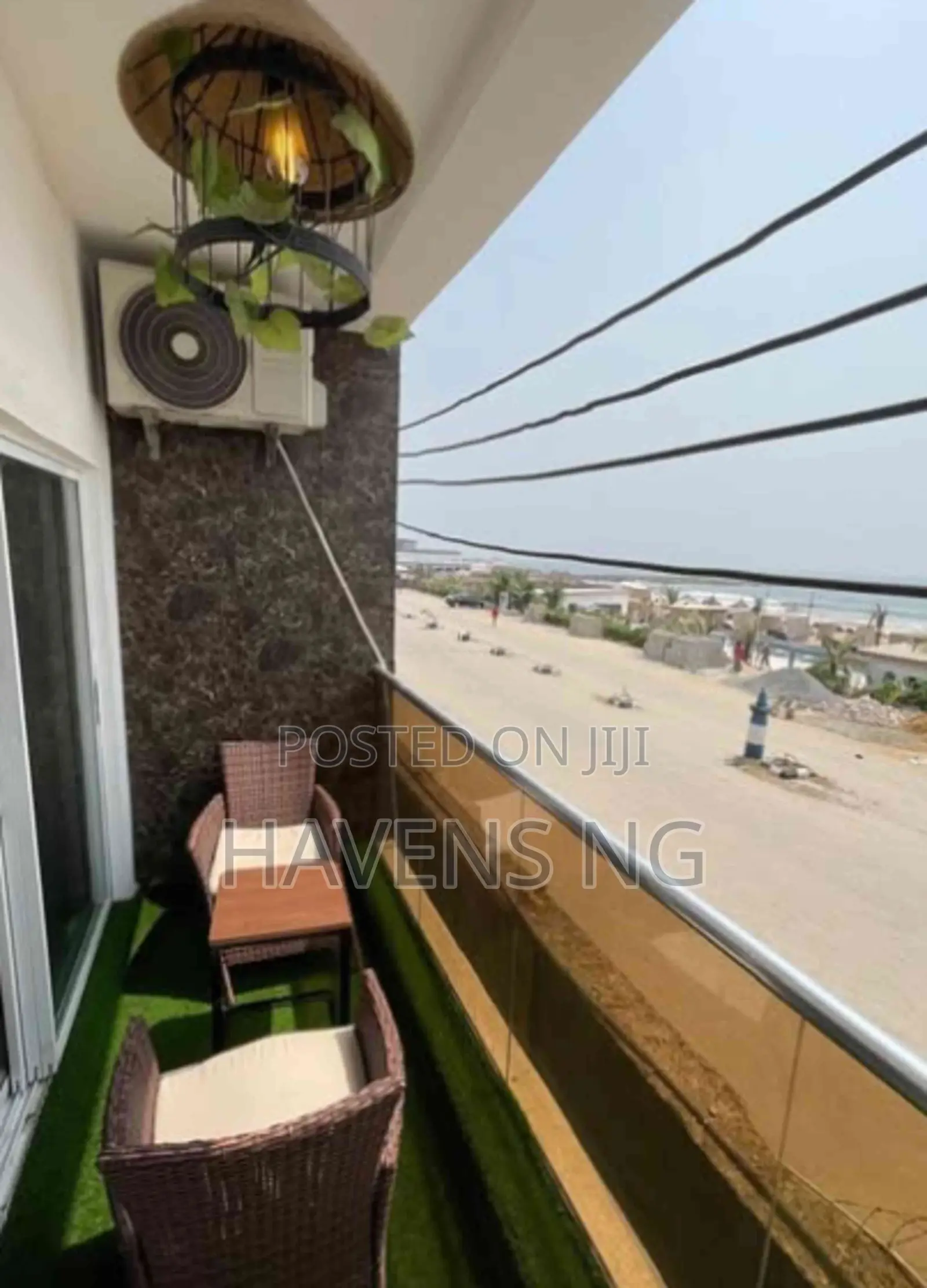 Luxury 2-Bedroom Beachfront Maisonette